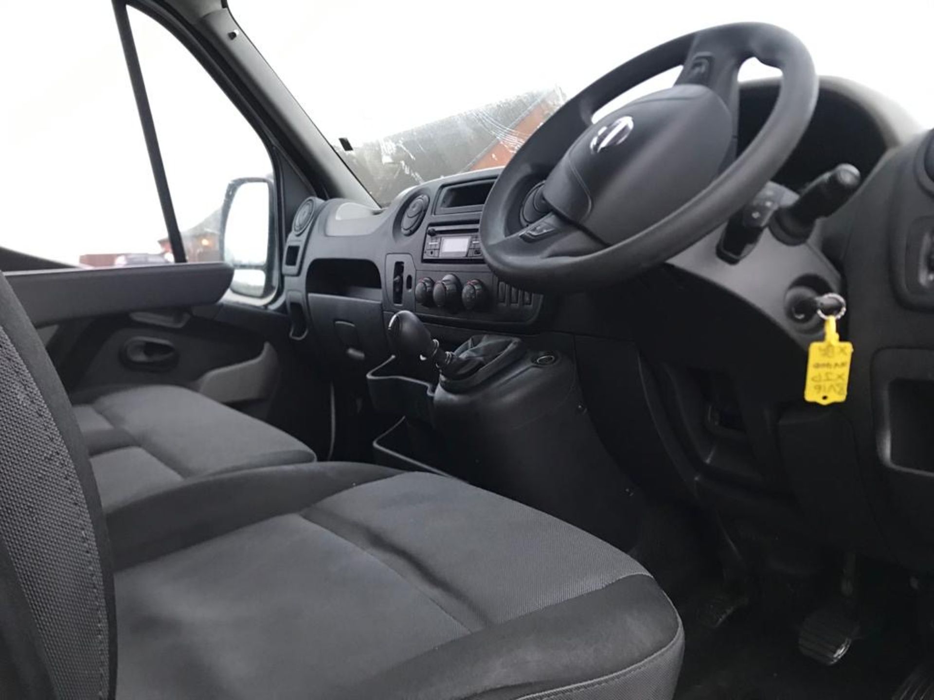 NISSAN NV400 "SE" 2.3DCI LONG WHEEL BASE LUTON BOX VAN - 16 REG - 1 KEEPER - 6 SPEED - LOOK!! - Image 12 of 16