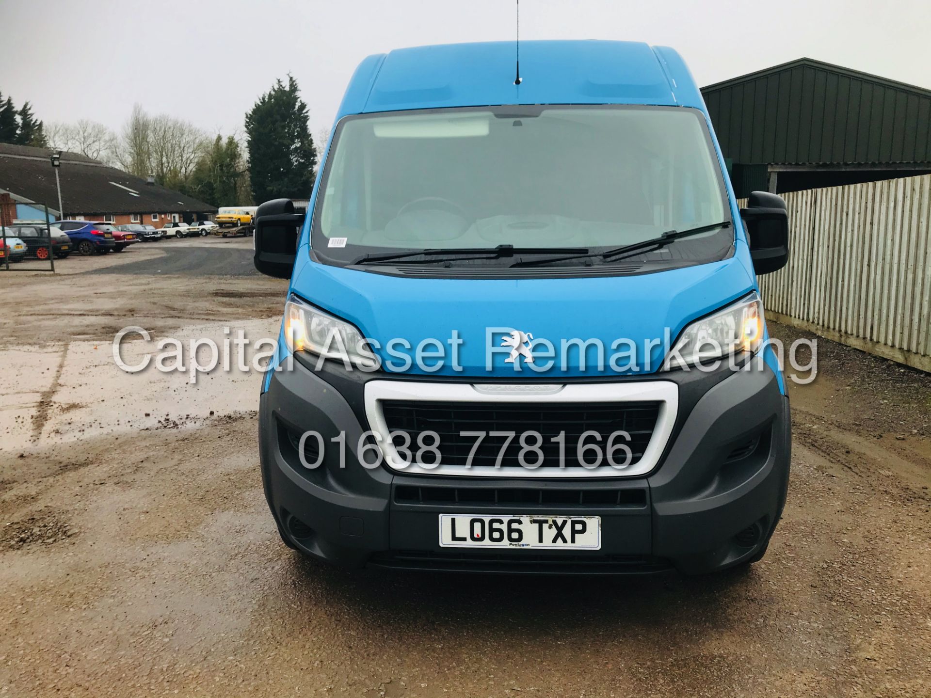 PEUGEOT BOXER 2.0 BLUE-HDI 435 *PROFESSIONAL* MAXI L4H2 (2017) 6 SEATER DUALINER / COMBI VAN -EURO 6 - Image 4 of 19