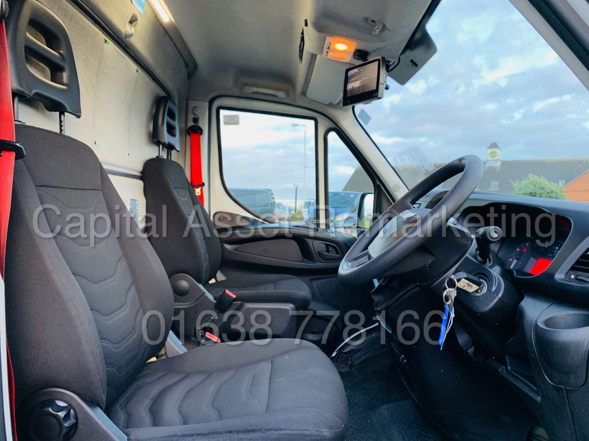 (On Sale) IVECO DAILY 35S11 *LWB - REFRIGERATED BOX* (2015 - NEW MODEL) '2.3 DIESEL - 8 SPEED AUTO' - Image 26 of 39