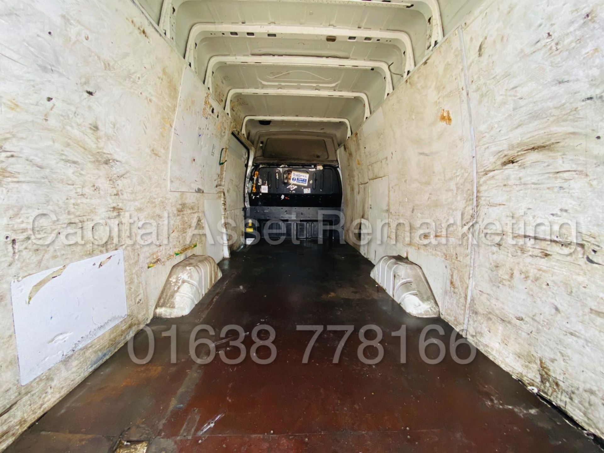 FORD TRANSIT 125 T350L RWD *XLWB HI-ROOF / JUMBO* (2013) '2.2 TDCI - 125 BHP - 6 SPEED' (3500 KG) - Image 16 of 31