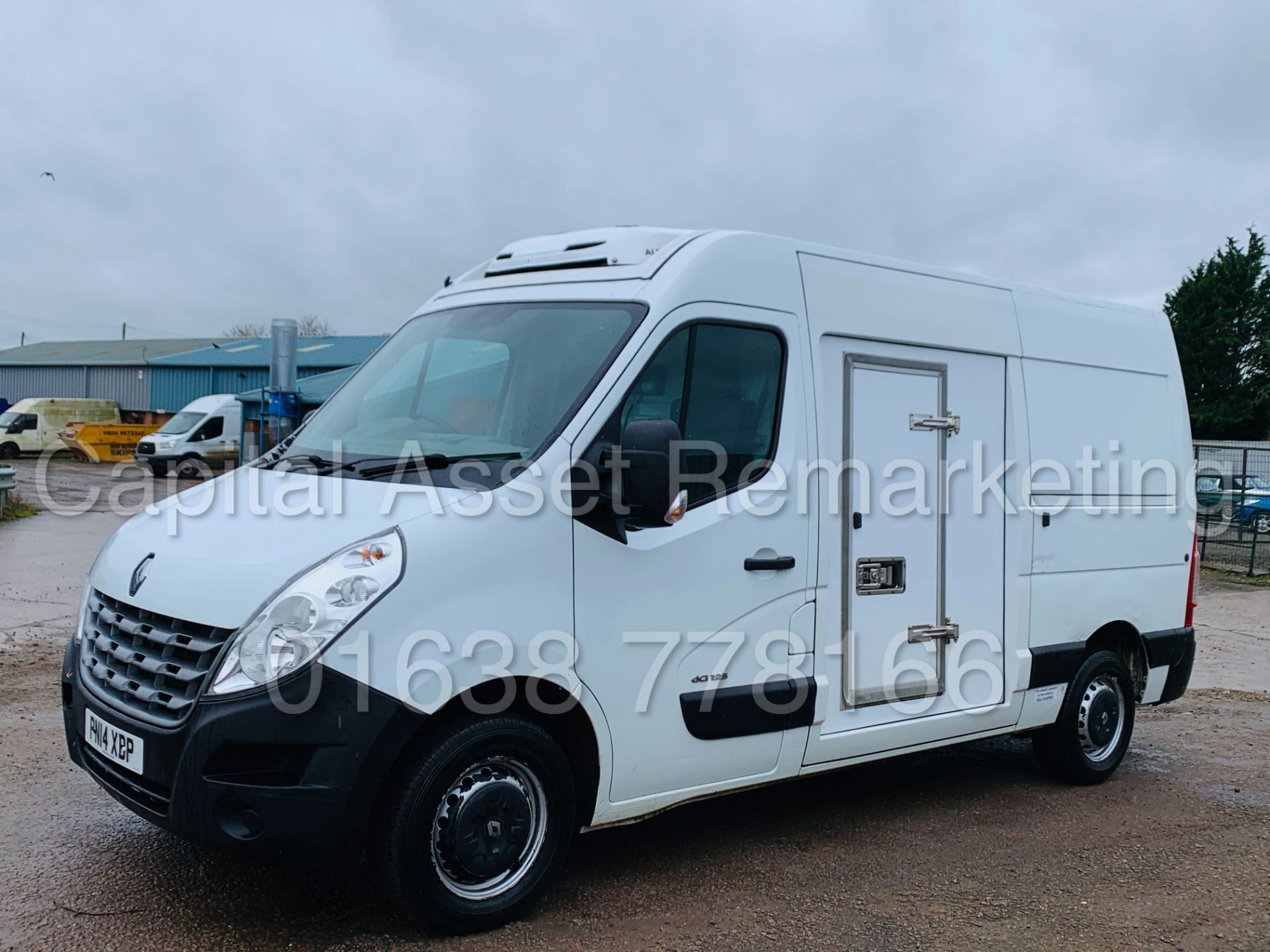 RENAULT MASTER MM35 *MWB HI-ROOF / REFRIGERATED VAN* (2014) '2.3 DCI - 125 BHP - 6 SPEED' *AIR CON* - Image 7 of 36