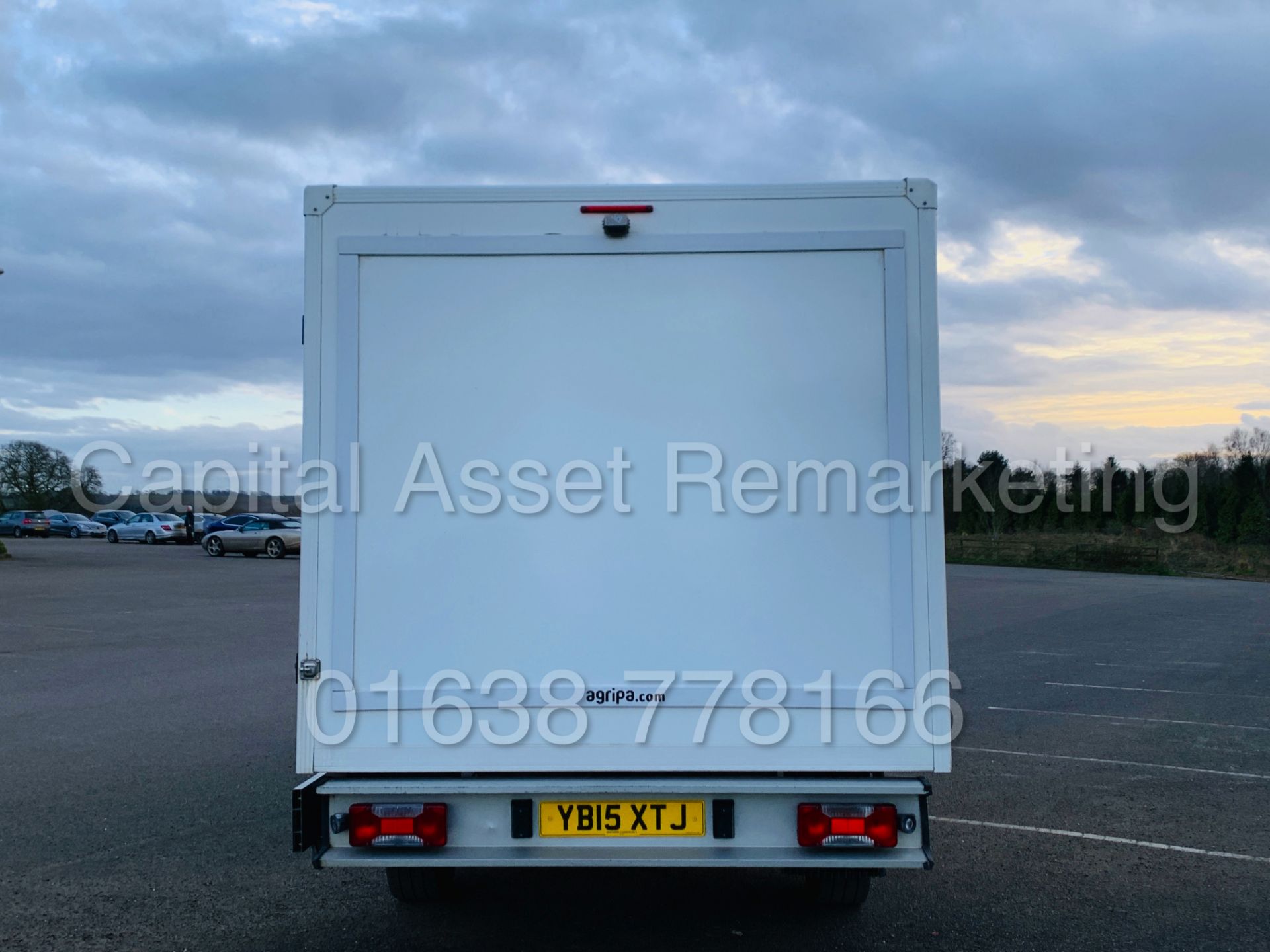 (On Sale) IVECO DAILY 35S11 *LWB - REFRIGERATED BOX* (2015 - NEW MODEL) '2.3 DIESEL - 8 SPEED AUTO' - Image 10 of 39