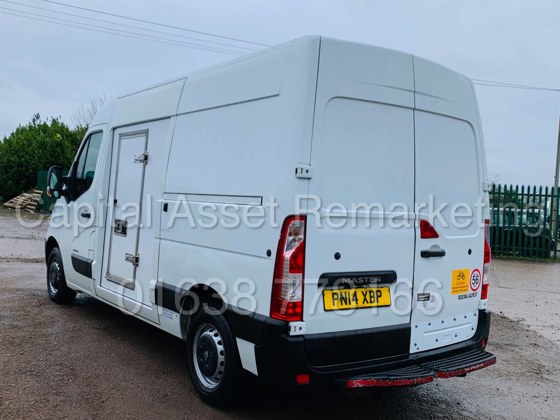 RENAULT MASTER MM35 *MWB HI-ROOF / REFRIGERATED VAN* (2014) '2.3 DCI - 125 BHP - 6 SPEED' *AIR CON* - Image 9 of 36