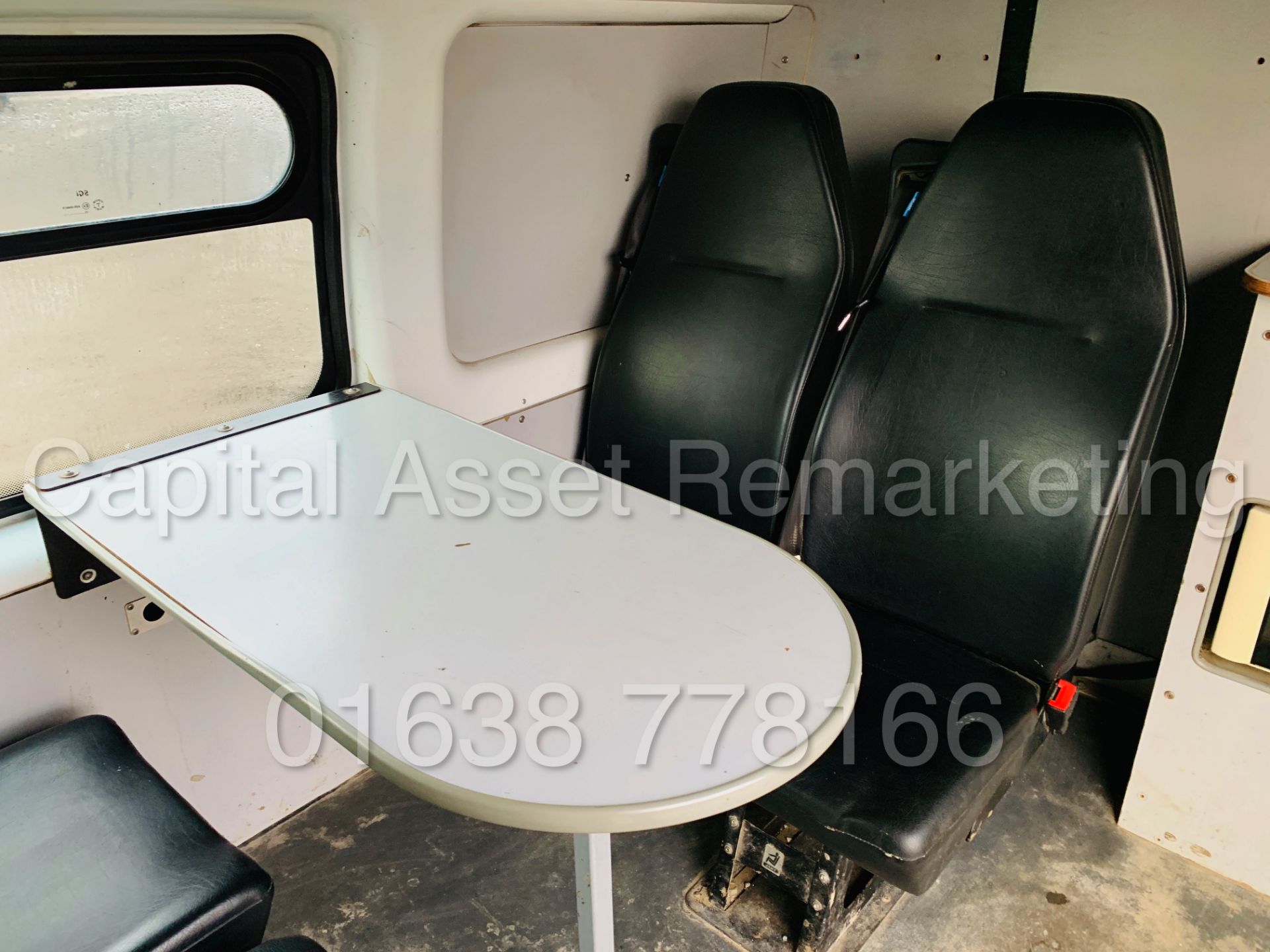 FORD TRANSIT T350 *LWB - 7 SEATER MESSING UNIT* (2014 MODEL) '2.2 TDCI - 6 SPEED' *ON BOARD TOILET* - Image 24 of 44