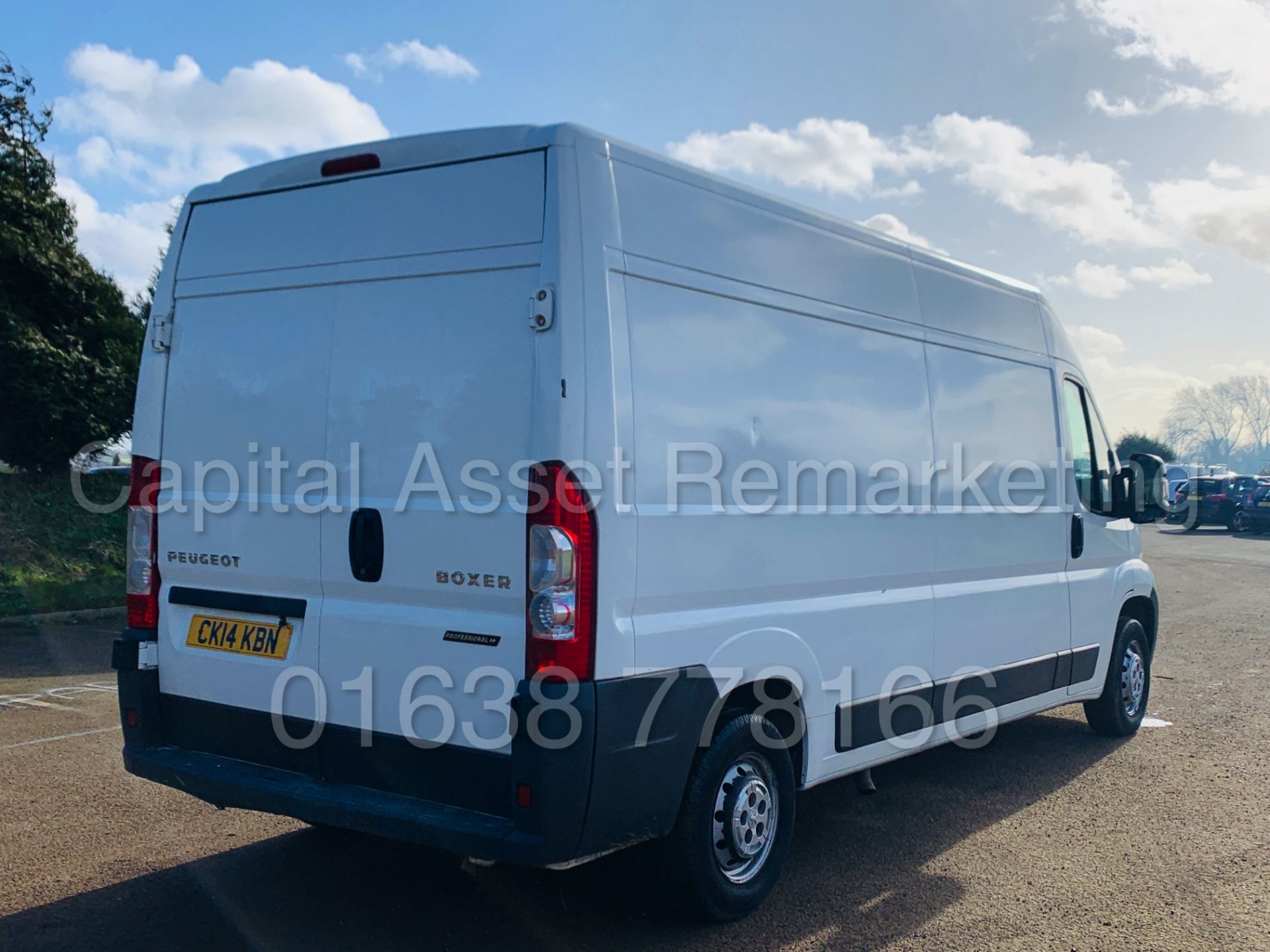 (On Sale) PEUGEOT BOXER *PROFESSIONAL* LWB HI-ROOF / PANEL VAN (2014) '2.2 HDI - 6 SPEED' (NO VAT) - Image 11 of 32