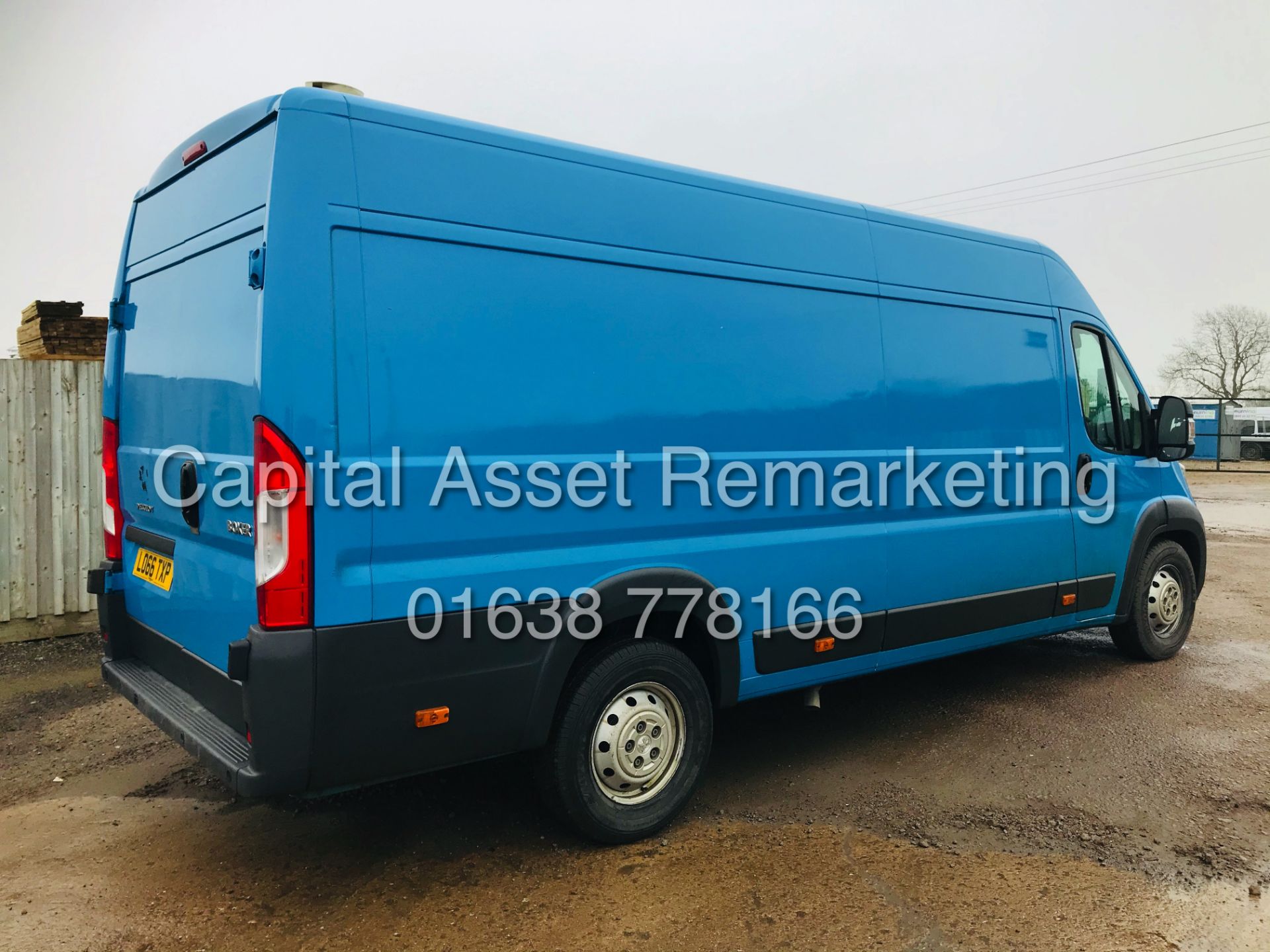 PEUGEOT BOXER 2.0 BLUE-HDI 435 "PROFESSIONAL" MAXI XLWB L4H2 (2017) A/C-STOP/START-SAT NAV-6 SEATER - Image 7 of 20