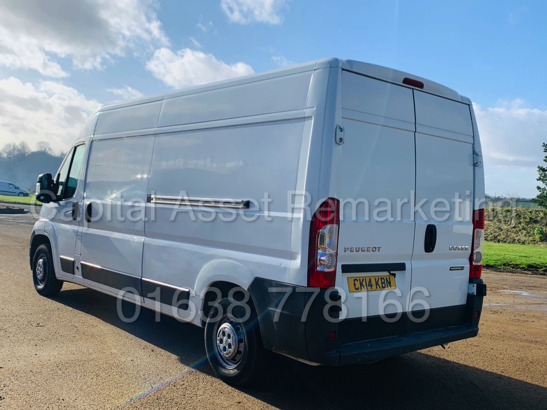 (On Sale) PEUGEOT BOXER *PROFESSIONAL* LWB HI-ROOF / PANEL VAN (2014) '2.2 HDI - 6 SPEED' (NO VAT) - Image 9 of 32