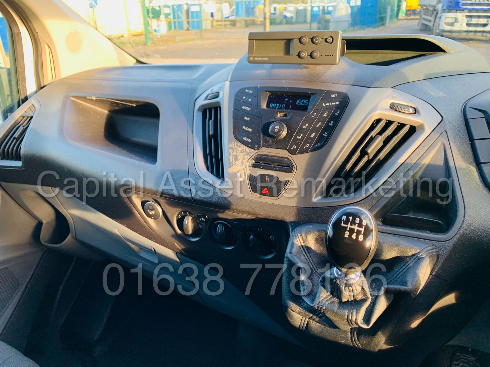 (On Sale) FORD TRANSIT CUSTOM 290 ECO-TECH *SWB - FRIDGE / FREEZER VAN* (2016) '2.2 TDCI - 6 SPEED' - Image 31 of 36