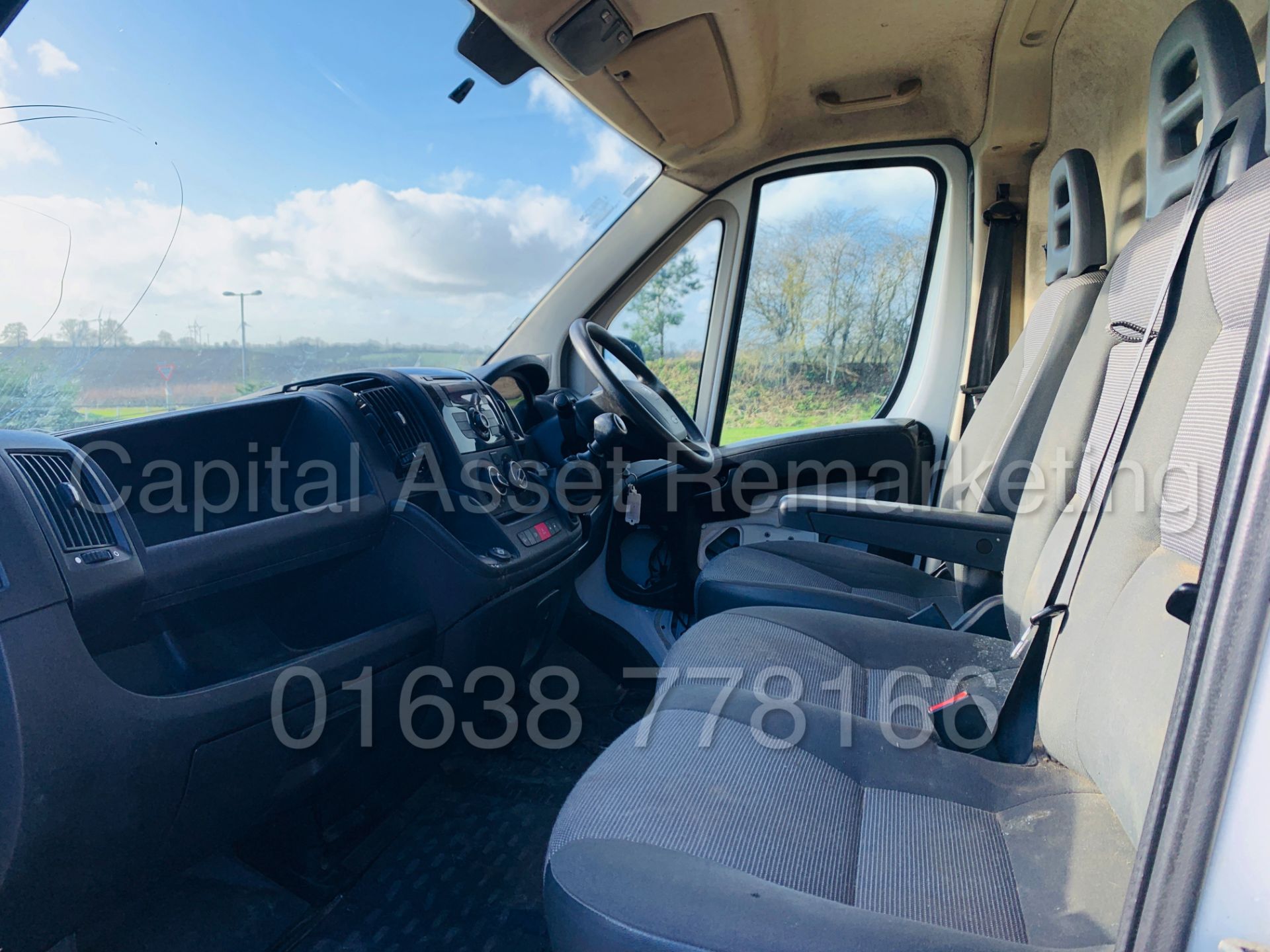 (On Sale) PEUGEOT BOXER *PROFESSIONAL* LWB HI-ROOF / PANEL VAN (2014) '2.2 HDI - 6 SPEED' (NO VAT) - Image 17 of 32