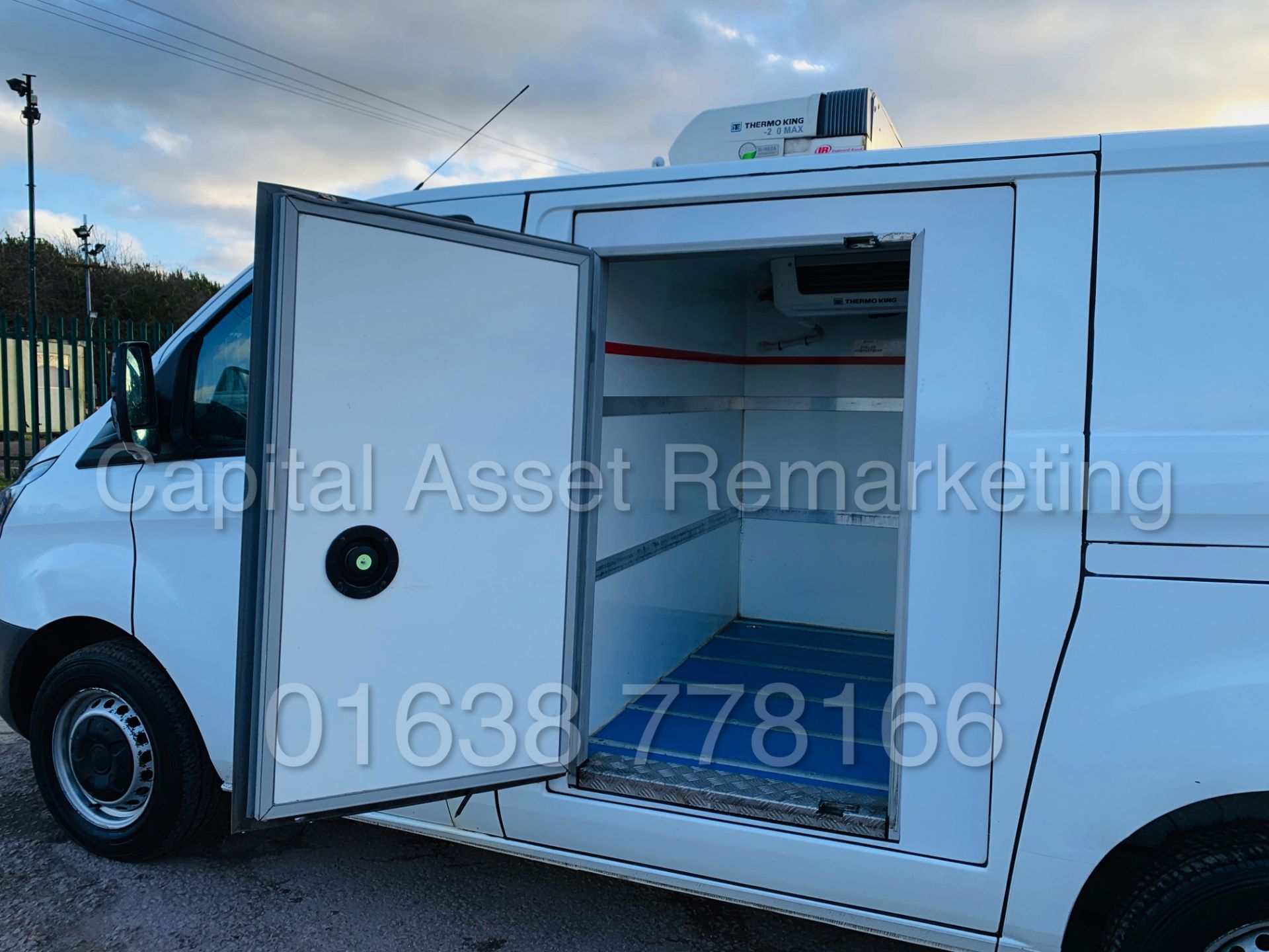 (On Sale) FORD TRANSIT CUSTOM 290 ECO-TECH *SWB - FRIDGE / FREEZER VAN* (2016) '2.2 TDCI - 6 SPEED' - Image 19 of 36