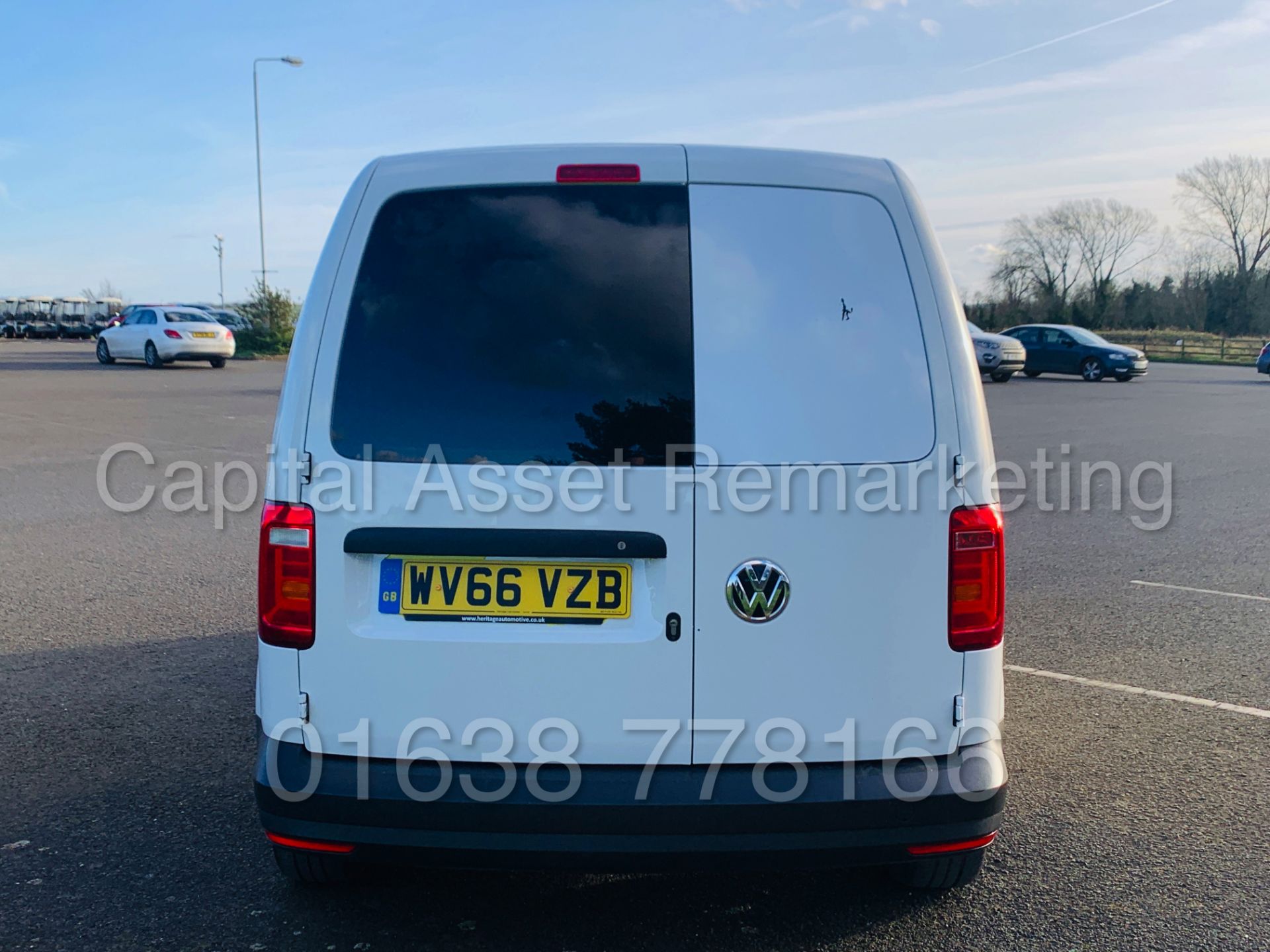 VOLKSWAGEN CADDY C20 *SWB - PANEL VAN* (2017 - NEW MODEL) '2.0 TDI - EURO 6 - 102 BHP' **AIR CON** - Image 9 of 37