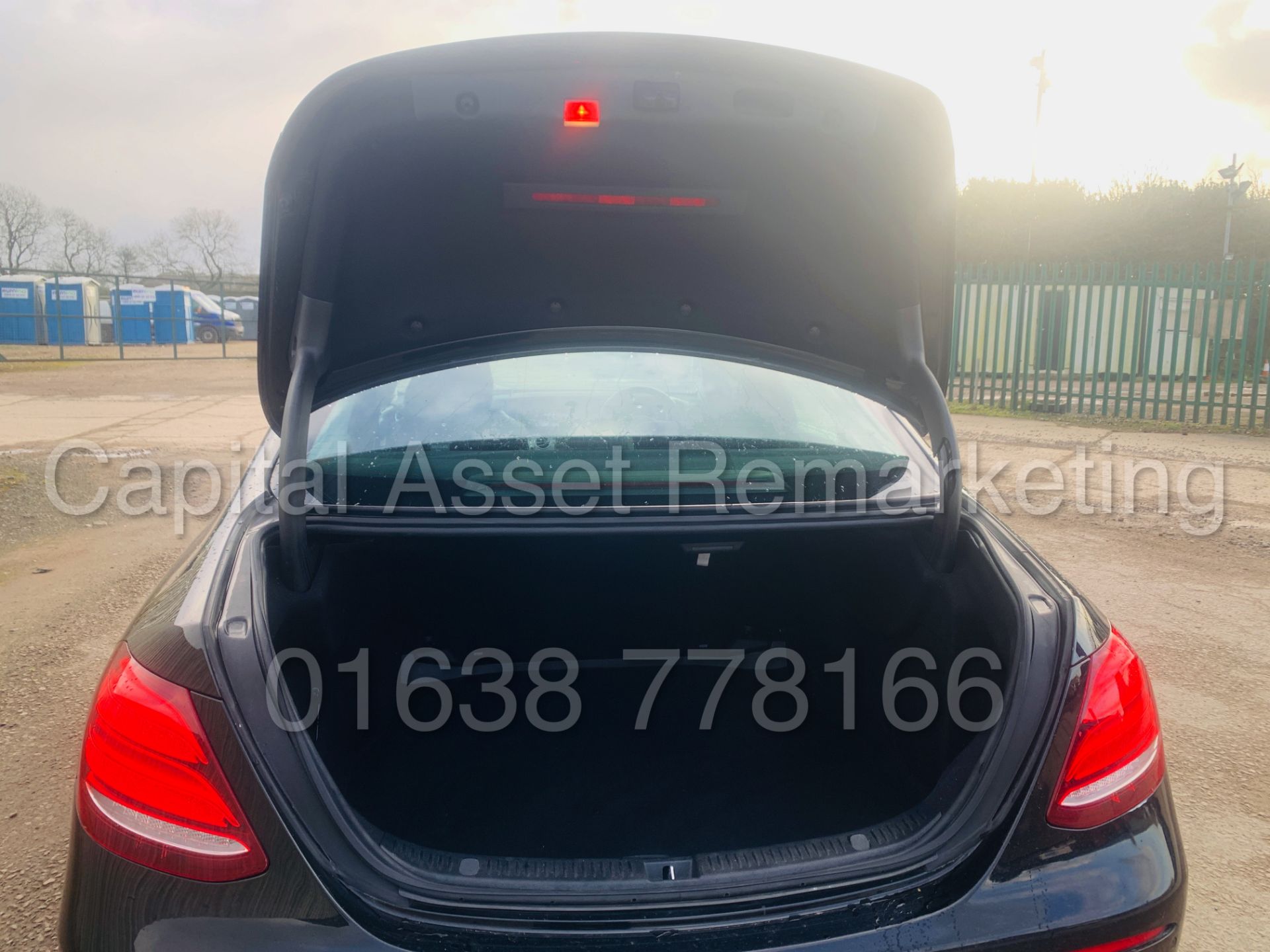 ON SALE MERCEDES-BENZ E220d * SALOON* (2018 -NEW MODEL) '9-G TRONIC - LEATHER - SAT NAV' *HUGE SPEC* - Image 16 of 37