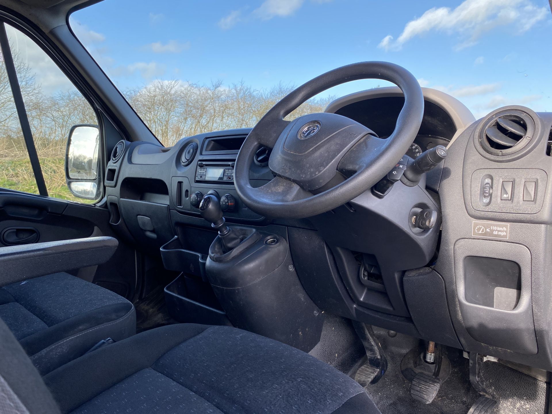 (ON SALE) VAUXHALL MOVANO 2.3CDTI (136) "LWB" HIGH ROOF - 15 REG - SILVER - START / STOP - 1 KEEPER - Image 9 of 16