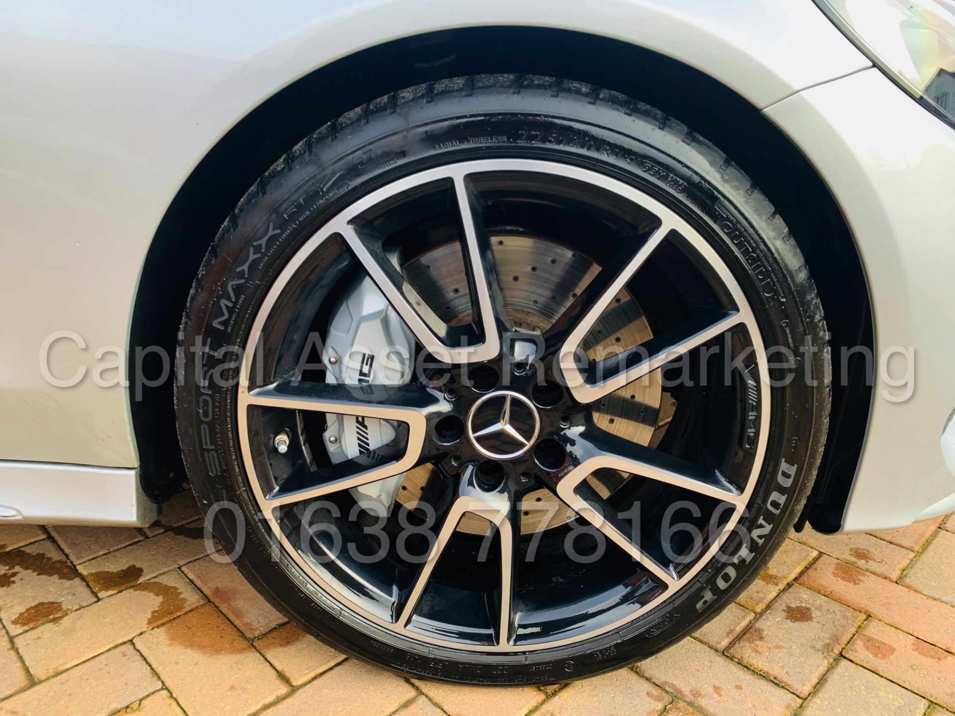 MERCEDES-BENZ C43 AMG *PREMIUM 4 MATIC* COUPE (2017) '9-G AUTO - LEATHER - SAT NAV' **FULLY LOADED** - Image 16 of 46