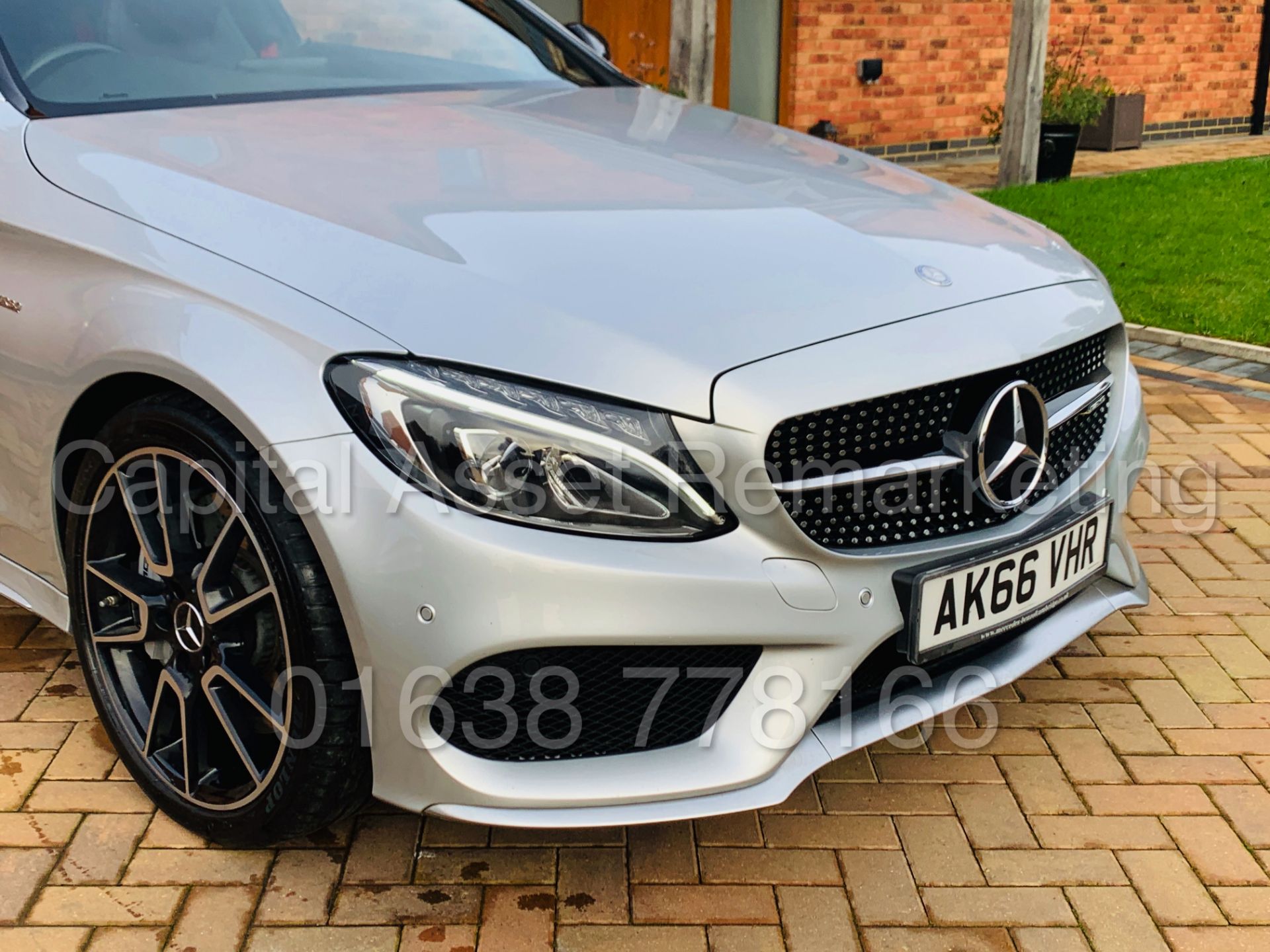 MERCEDES-BENZ C43 AMG *PREMIUM 4 MATIC* COUPE (2017) '9-G AUTO - LEATHER - SAT NAV' **FULLY LOADED** - Image 13 of 46