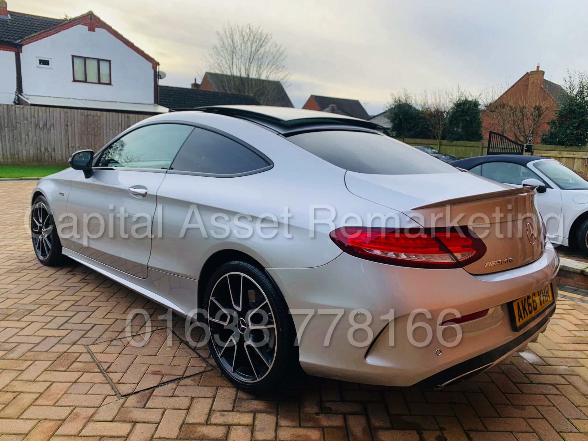 MERCEDES-BENZ C43 AMG *PREMIUM 4 MATIC* COUPE (2017) '9-G AUTO - LEATHER - SAT NAV' **FULLY LOADED** - Image 9 of 46