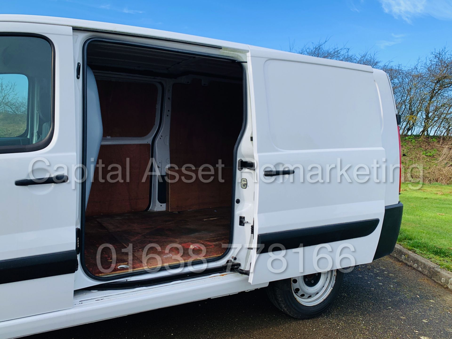 (On Sale) PEUGEOT EXPERT 1200 *LWB - PANEL VAN* (64 REG) '1.6 HDI - 90 BHP' *ONLY 62,000 MILES* - Image 19 of 37