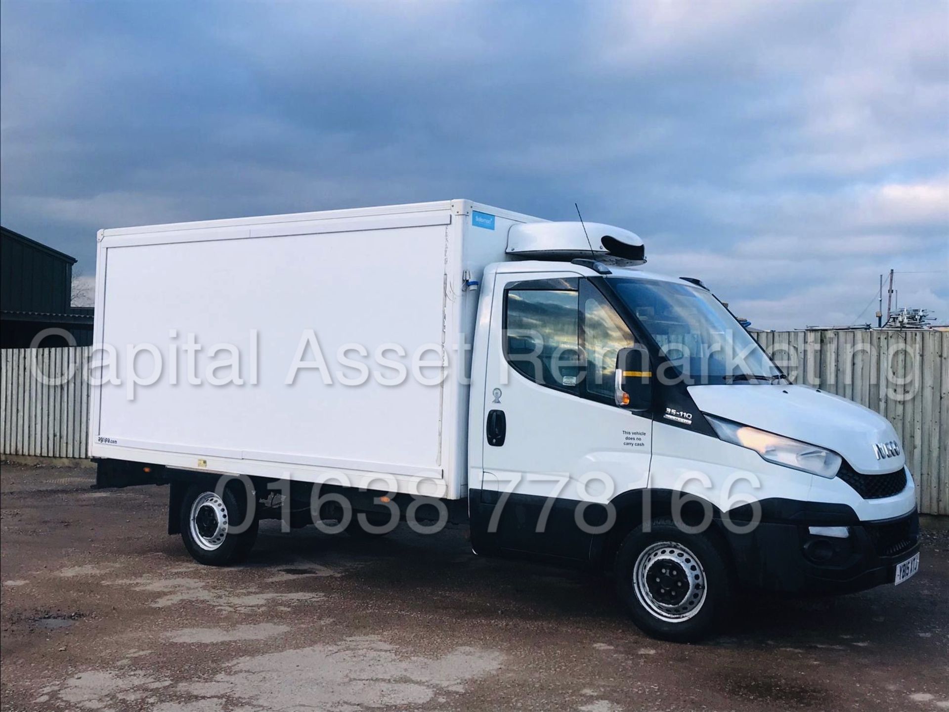 IVECO DAILY 35S11 *LWB - REFRIGERATED BOX* (2015 - NEW MODEL) '2.3 DIESEL - 8 SPEED AUTO' - Image 12 of 37