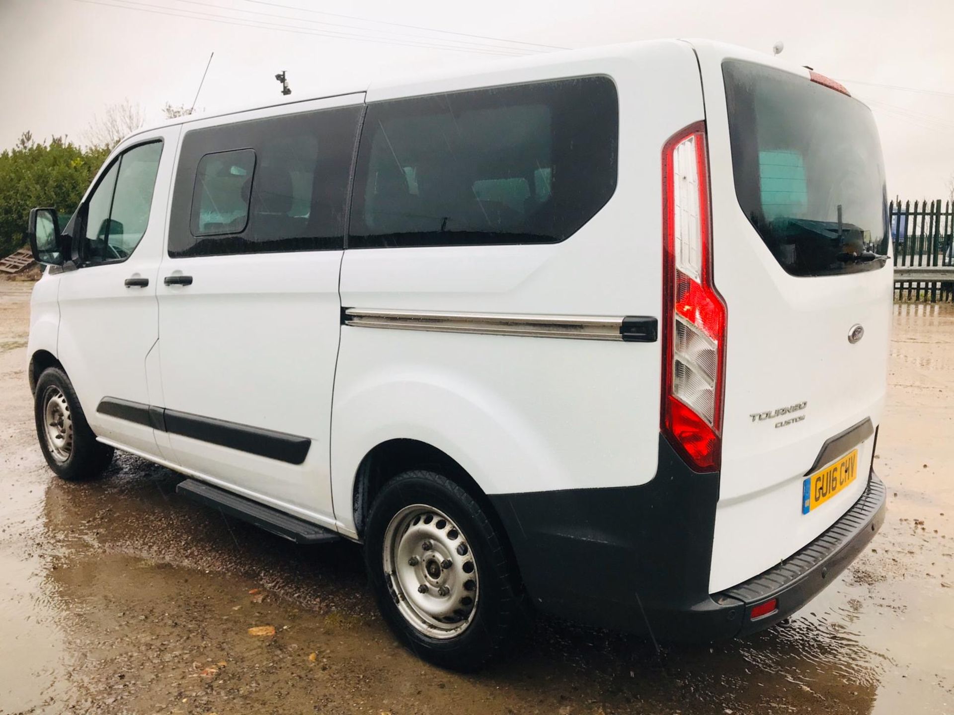 (ON SALE)FORD CUSTOM TOURNEO "TREND" 8 SEATER MINIBUS - 16 REG - 1 KEEPER - AIR CON - HEATED SEATS - - Image 5 of 16