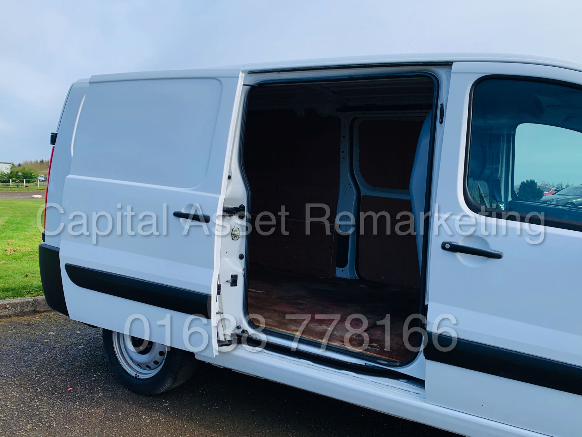 (On Sale) PEUGEOT EXPERT 1200 *LWB - PANEL VAN* (64 REG) '1.6 HDI - 90 BHP' *ONLY 62,000 MILES* - Image 23 of 37