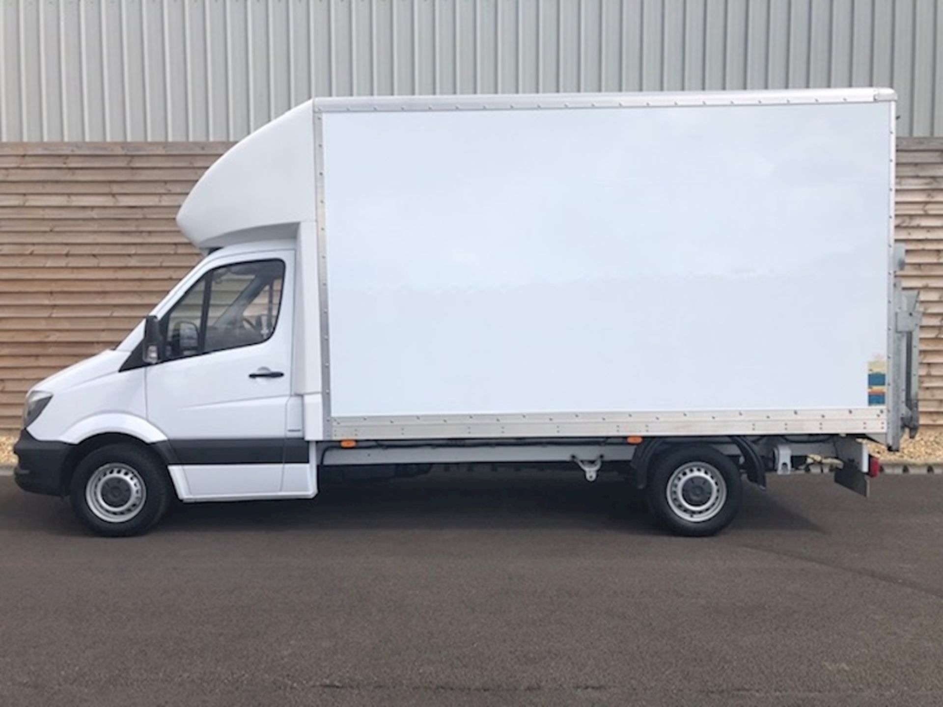 (On Sale) MERCEDES-BENZ SPRINTER 314 CDI *LWB - LUTON/BOX VAN* (66 REG - EURO 6 / AD-BLUE) **U-LEZ** - Image 4 of 10