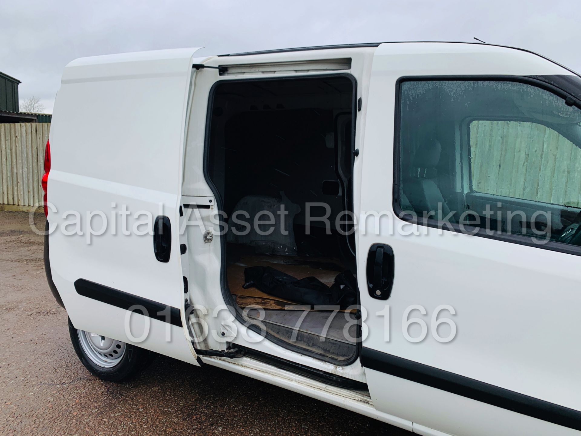 (On Sale) VAUXHALL COMBO *LWB - PANEL VAN* (66 REG - EURO 6 MODEL) 'STOP/START' *U-LEZ COMPLIANT* - Image 22 of 34