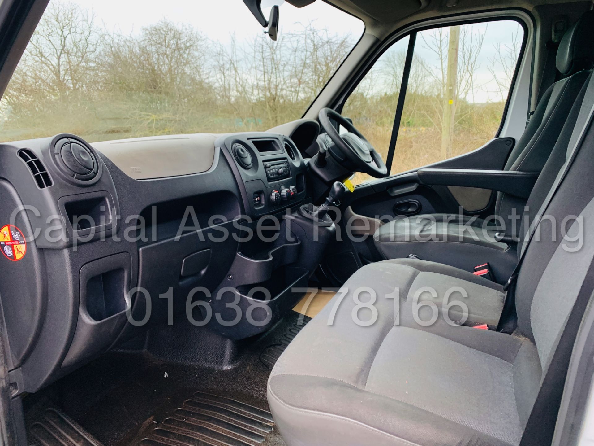 RENAULT MASTER ML35 *LWB - 7 SEATER D/CAB DROPSIDE TRUCK* (2013 MODEL) '2.3 DCI- 150 BHP - 6 SPEED' - Image 17 of 34