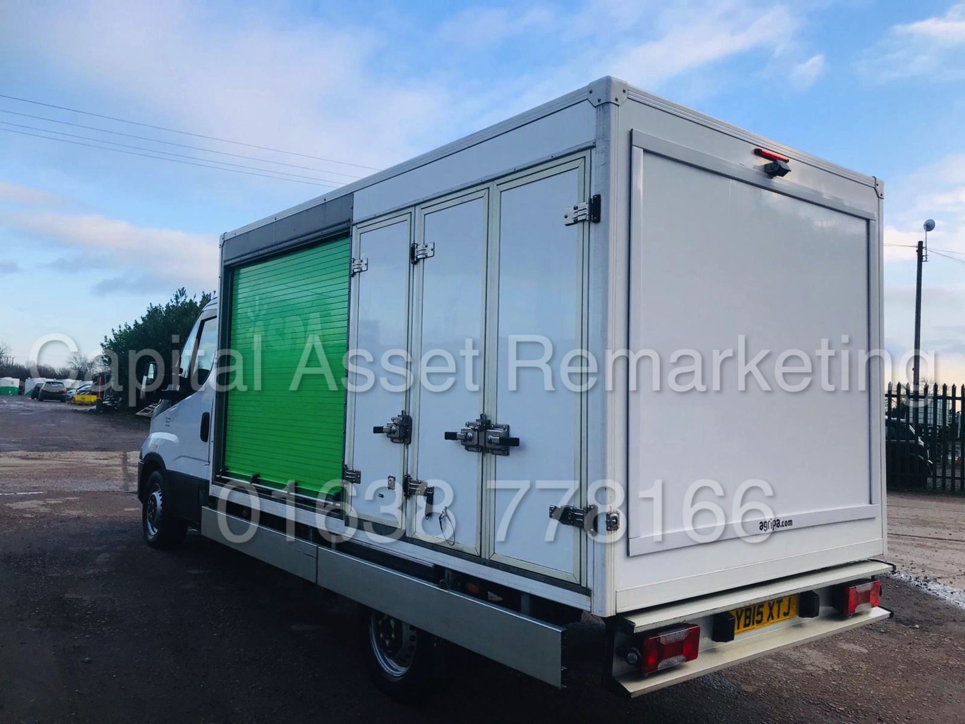 IVECO DAILY 35S11 *LWB - REFRIGERATED BOX* (2015 - NEW MODEL) '2.3 DIESEL - 8 SPEED AUTO' - Image 7 of 37