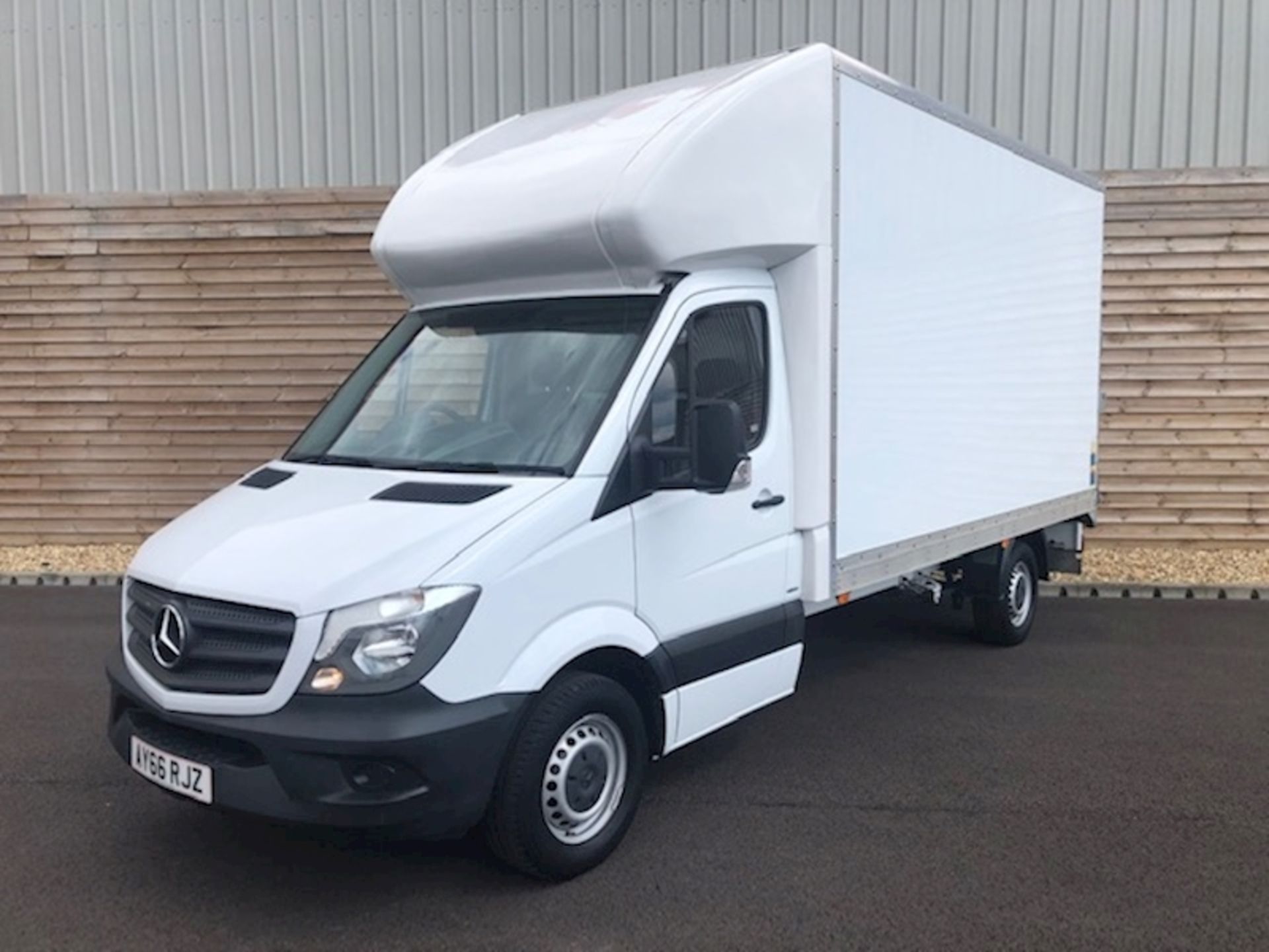 (On Sale) MERCEDES-BENZ SPRINTER 314 CDI *LWB - LUTON/BOX VAN* (66 REG - EURO 6 / AD-BLUE) **U-LEZ** - Image 3 of 10