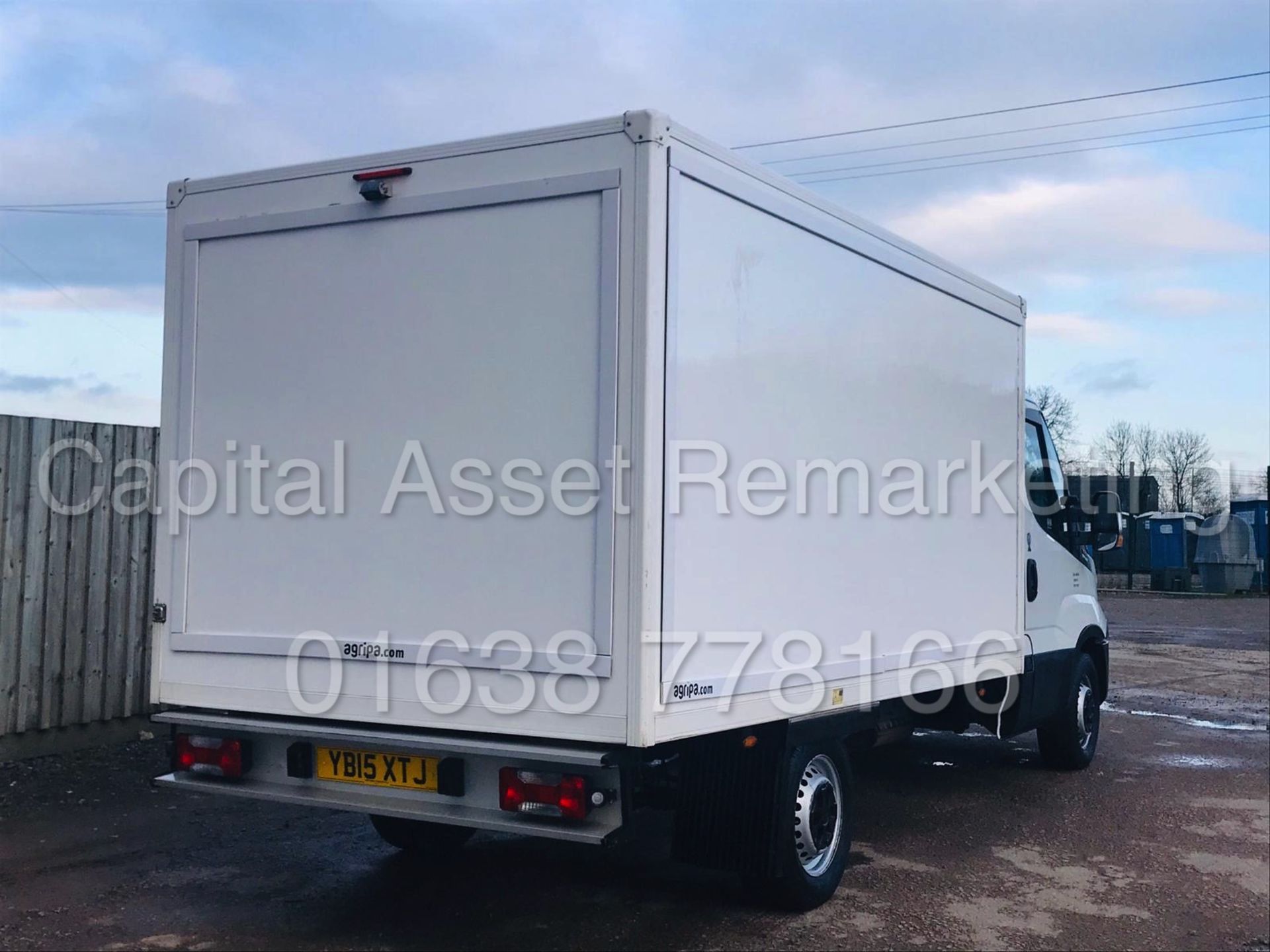 (ON SALE) IVECO DAILY 35S11 *LWB - REFRIGERATED BOX* (2015 - NEW MODEL) '2.3 DIESEL - 8 SPEED AUTO' - Image 8 of 37