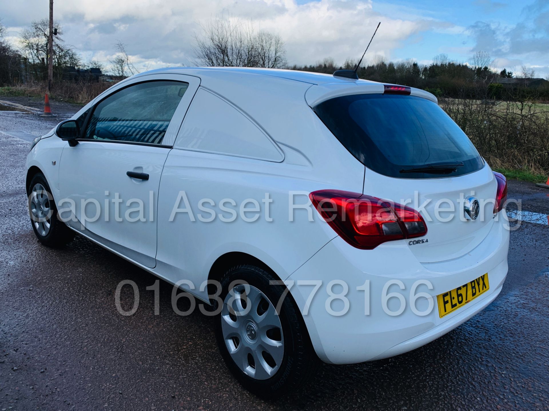 (On Sale) VAUXHALL CORSA *LCV - PANEL VAN* (2018-NEW MODEL) ' STOP/START - EURO 6' *U-LEZ COMPLIANT* - Image 8 of 35