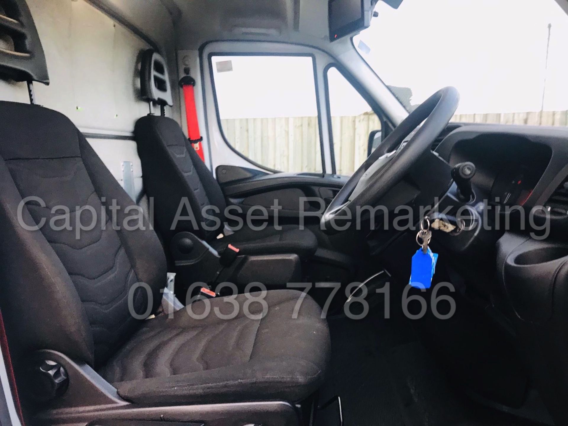 (ON SALE) IVECO DAILY 35S11 *LWB - REFRIGERATED BOX* (2015 - NEW MODEL) '2.3 DIESEL - 8 SPEED AUTO' - Image 31 of 37