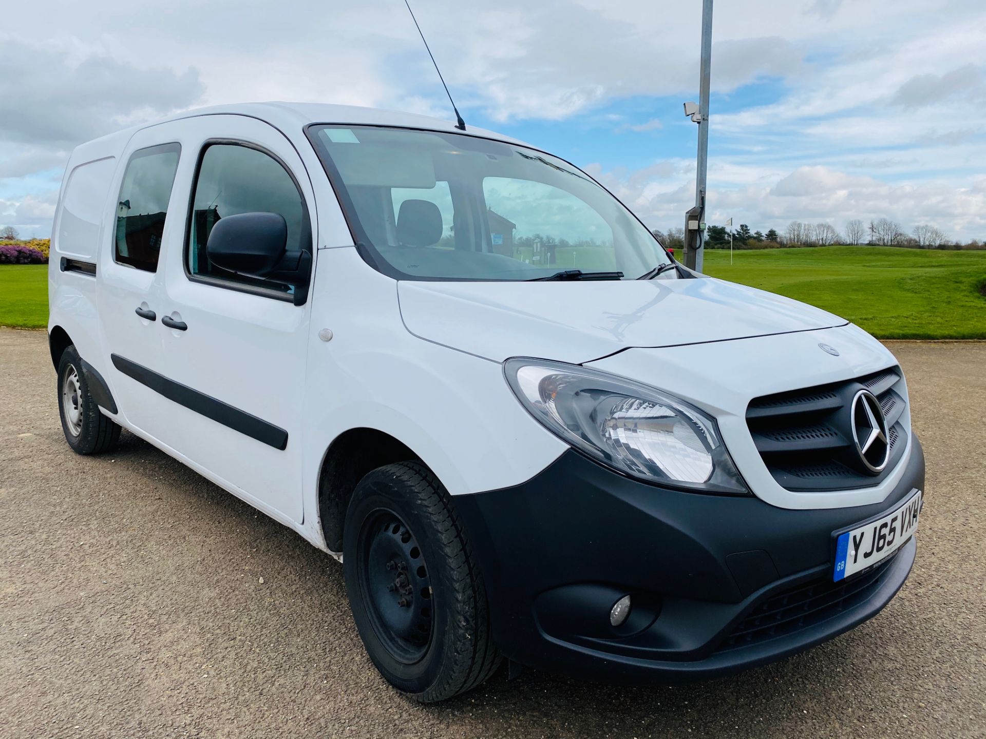 (ON SALE) MERCEDES CITAN 109CDI "XLWB" 5 SEATER DUALINER - (2016 MODEL) - 1 KEEPER - FSH- ELEC PACK - Image 3 of 21