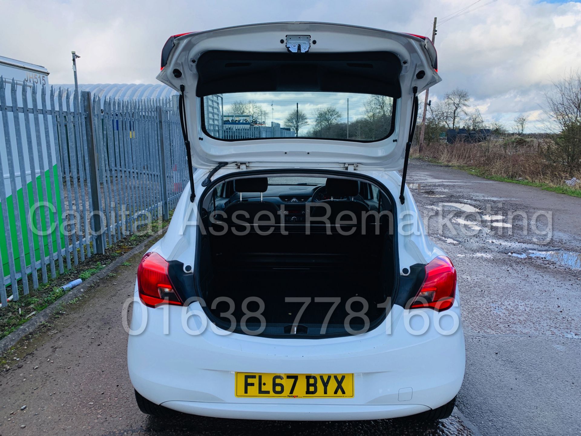 (On Sale) VAUXHALL CORSA *LCV - PANEL VAN* (2018-NEW MODEL) ' STOP/START - EURO 6' *U-LEZ COMPLIANT* - Image 21 of 35