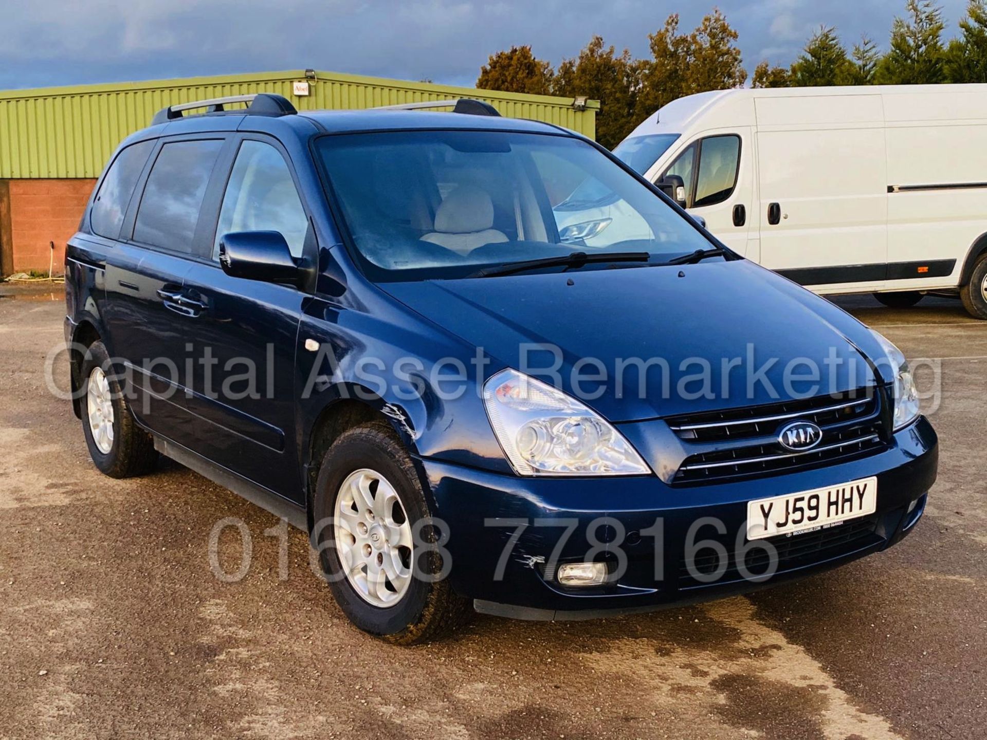 (On Sale) KIA SEDONA *LS EDTION* (2010) '2.9 DIESEL - AUTO' (WHEEL CHAIR ACCESSIBLE *NO VAT* - Image 9 of 25