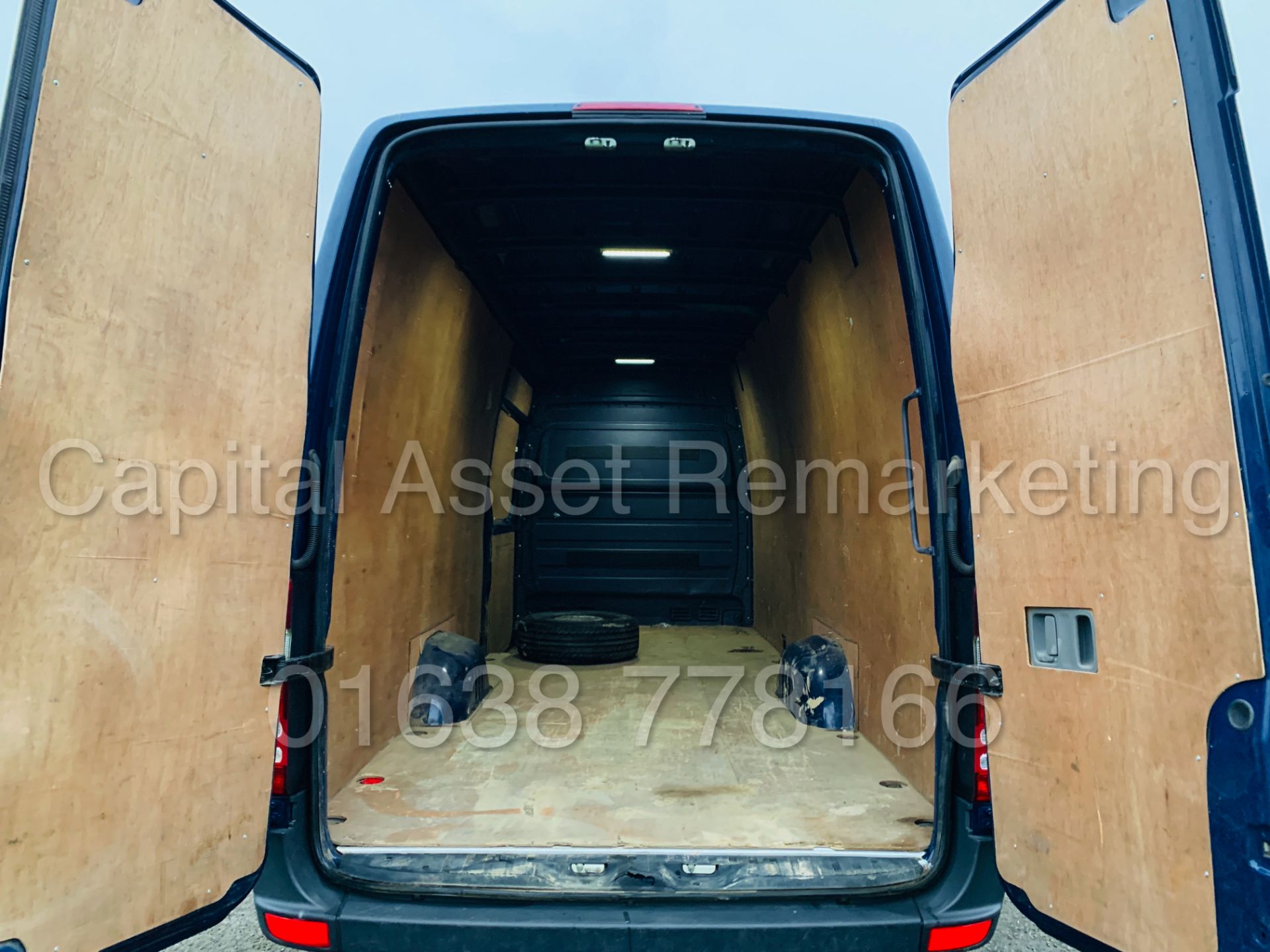 (On Sale) MERCEDES-BENZ SPRINTER 314 CDI *XLWB HI-ROOF* (66 REG-EURO 6 /AD-BLUE) *140 BHP - 6 SPEED* - Image 21 of 36