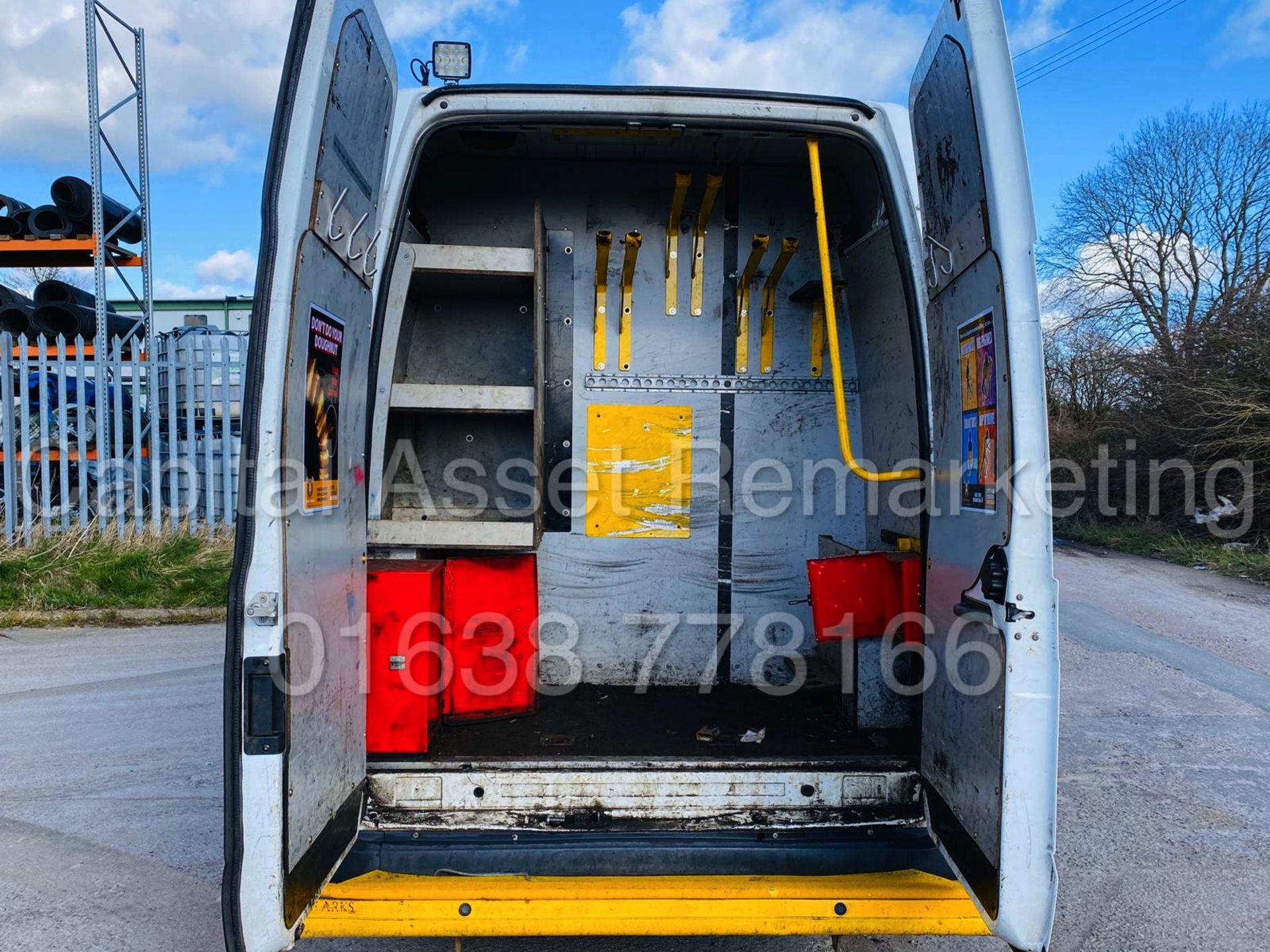 (On Sale) FORD TRANSIT T350 *8 SEATER MESSING UNIT* (2011) '2.4 TDCI - 6 SPEED' *CLARKS CONVERSION* - Image 19 of 33