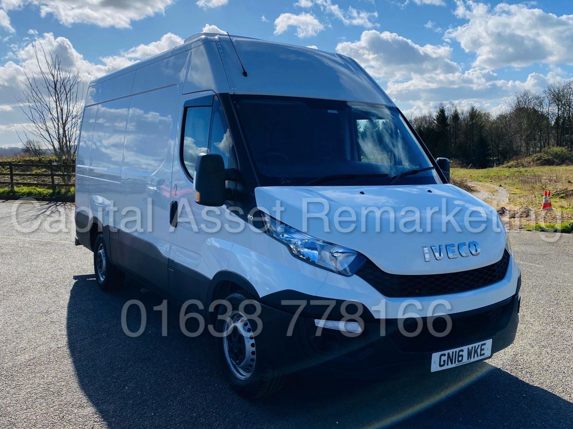 IVECO DAILY 35S13 *FRIDGE / FREEZER VAN* (2016-NEW MODEL) '2.3 DIESEL - 6 SPEED' *SAT NAV* - Image 9 of 35