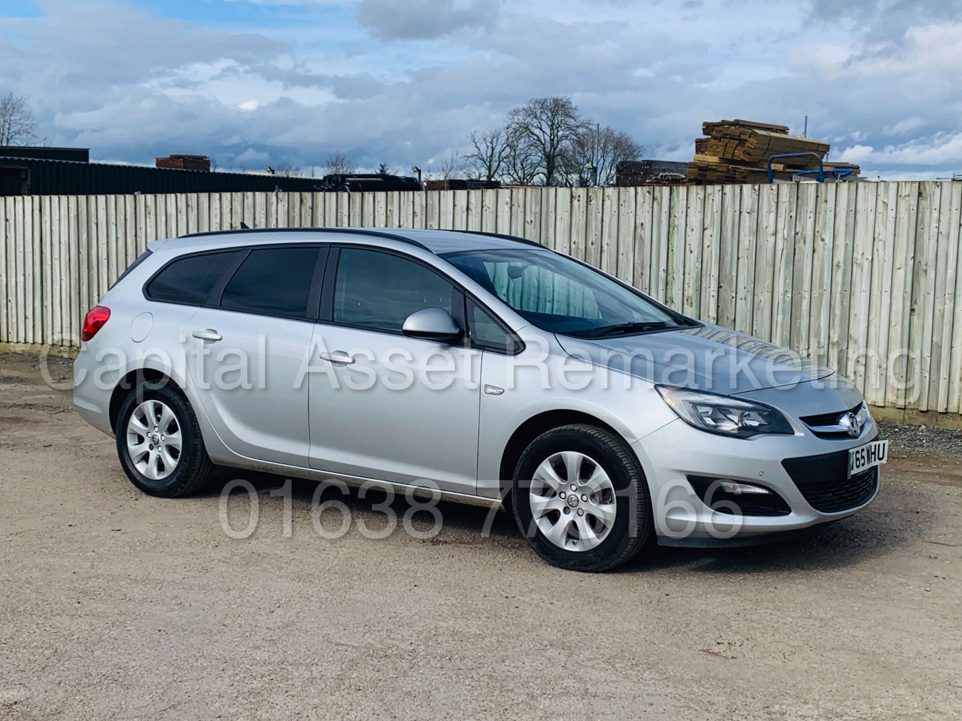 On Sale VAUXHALL ASTRA *DESIGN* 5 DOOR ESTATE (2016 MODEL) '1.6 CDTI - 6 SPEED' *SAT NAV*