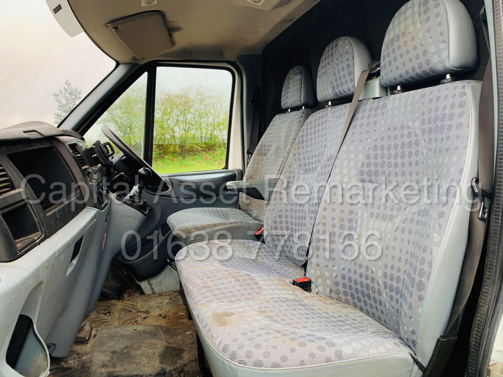 FORD TRANSIT *SWB - PANEL VAN* (2013) '2.2 TDCI - 100 BHP - 6 SPEED' - Image 17 of 30