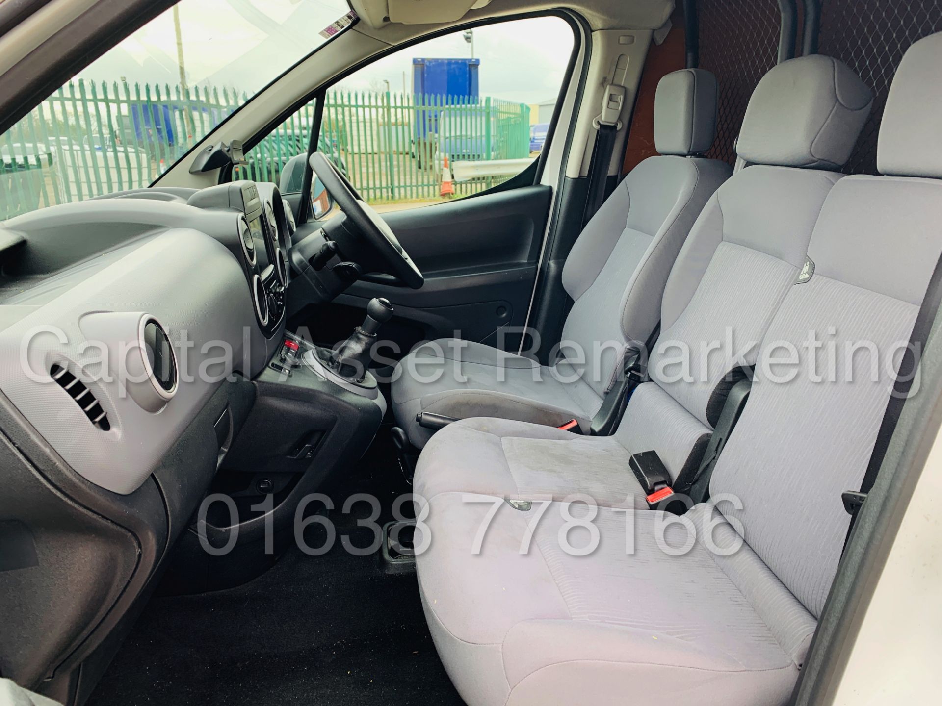 PEUGEOT PARTNER *PROFESSIONAL* SWB - PANEL VAN (2017 MODEL) '1.6 BLUE HDI-EURO 6' *U-LEZ COMPLIANT* - Image 22 of 42