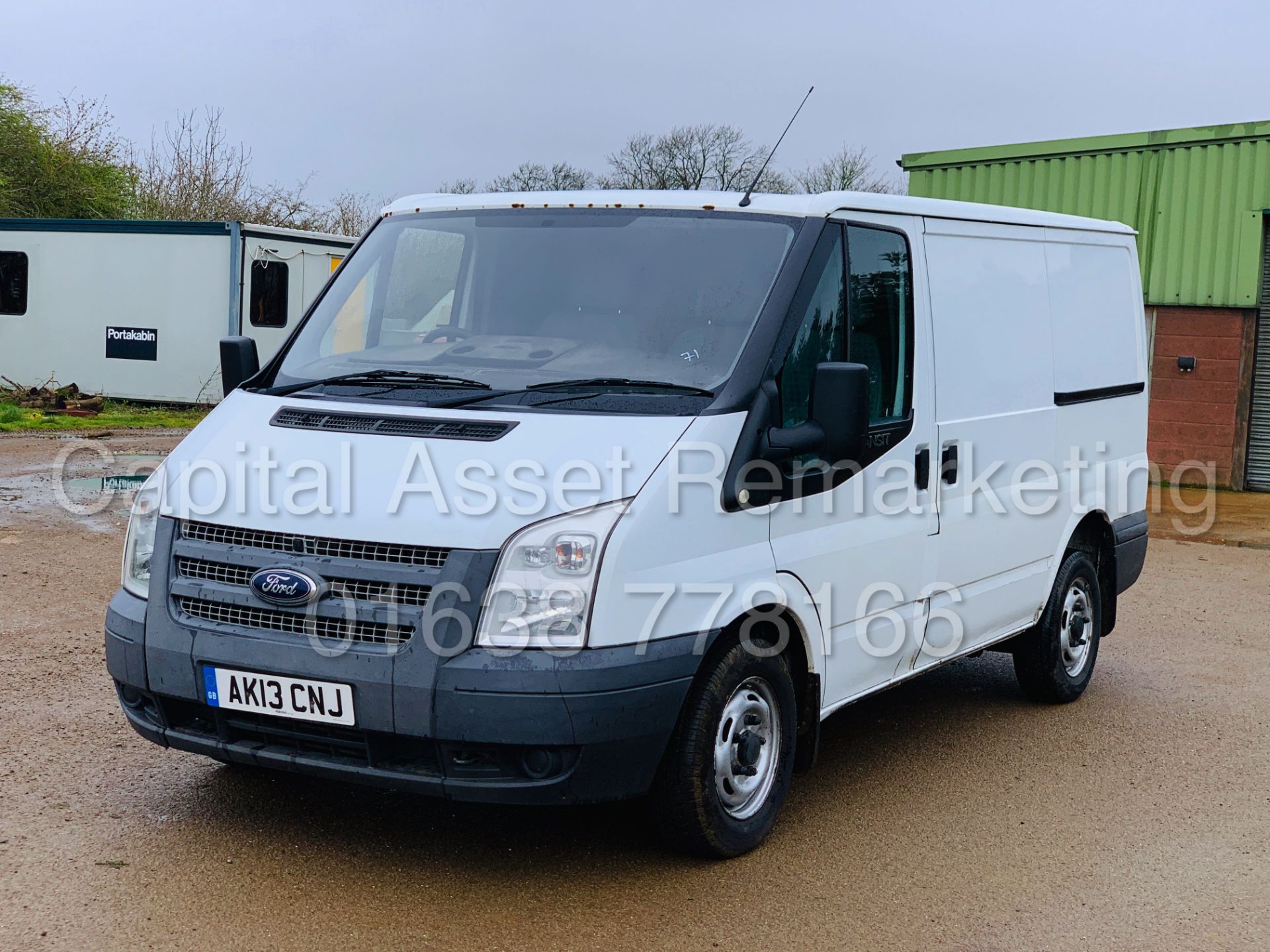 FORD TRANSIT *SWB - PANEL VAN* (2013) '2.2 TDCI - 100 BHP - 6 SPEED' - Image 5 of 30