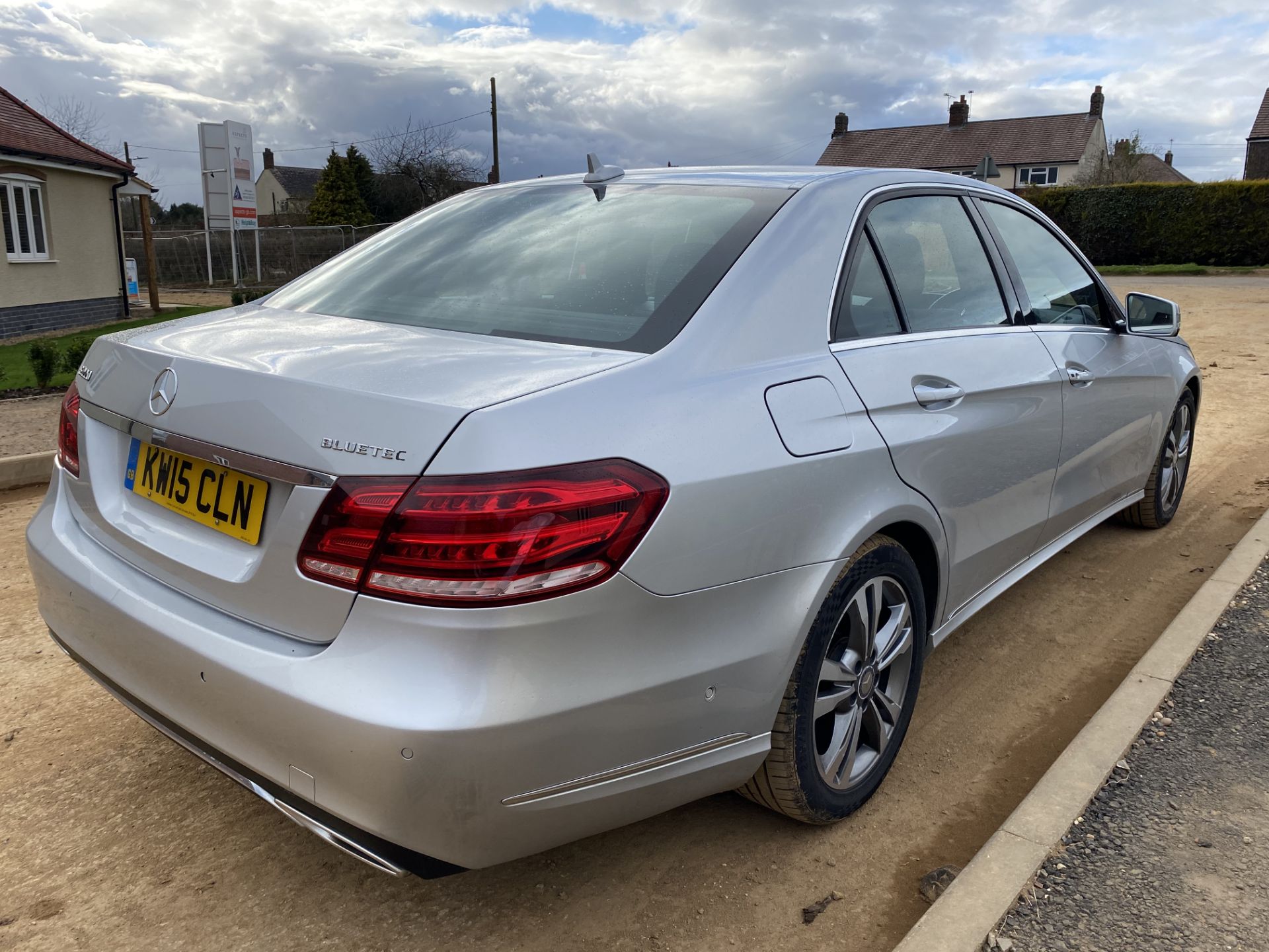 On Sale MERCEDES E220d "special equipment" 7G TRONIC AUTO - 15 REG - SAT NAV - LEATHER - NO VAT! - Image 7 of 25