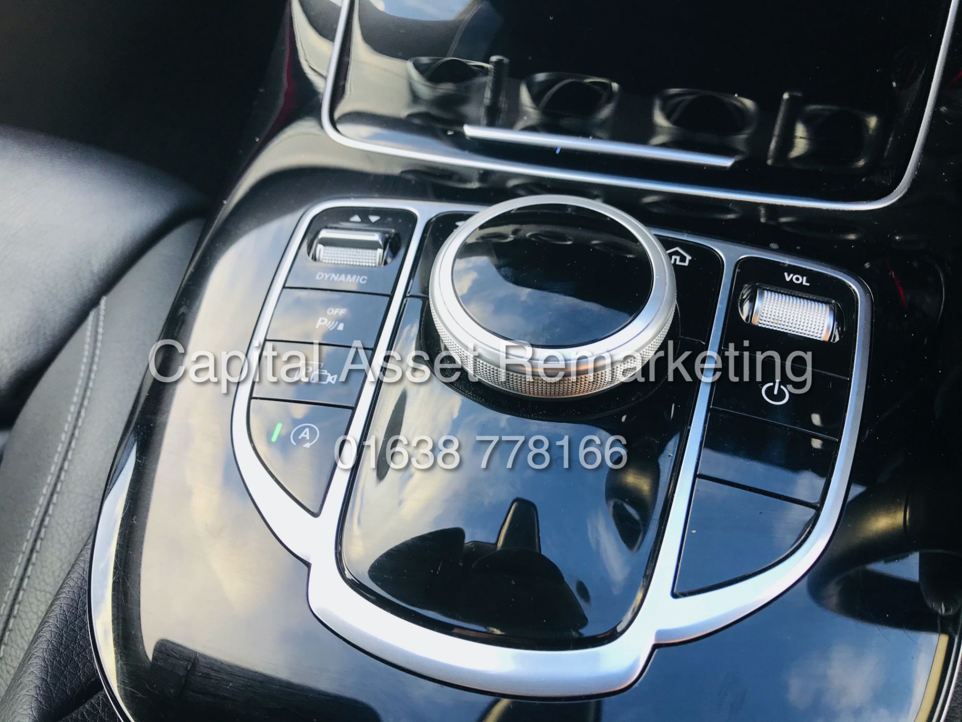MERCEDES E220d "SE" 9G AUTO 4 DOOR SALOON (2019 MODEL) SAT NAV - LEATHER - HUGE SPEC - LOOK!!! - Image 28 of 37