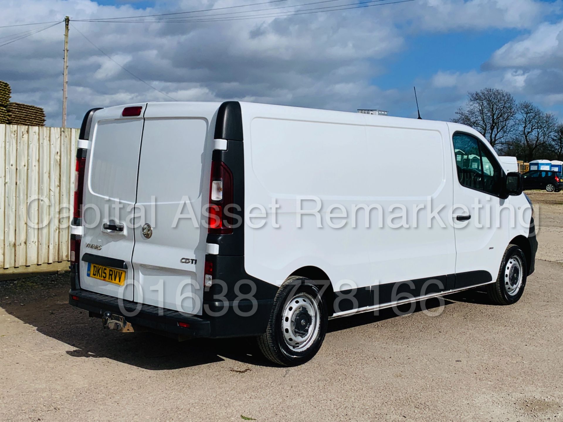 (On Sale) VAUXHALL VIVARO 2900 *LWB - PANEL VAN* (2015) '1.6 CDTI - 115 BHP - 6 SPEED' (NO VAT) - Image 12 of 37