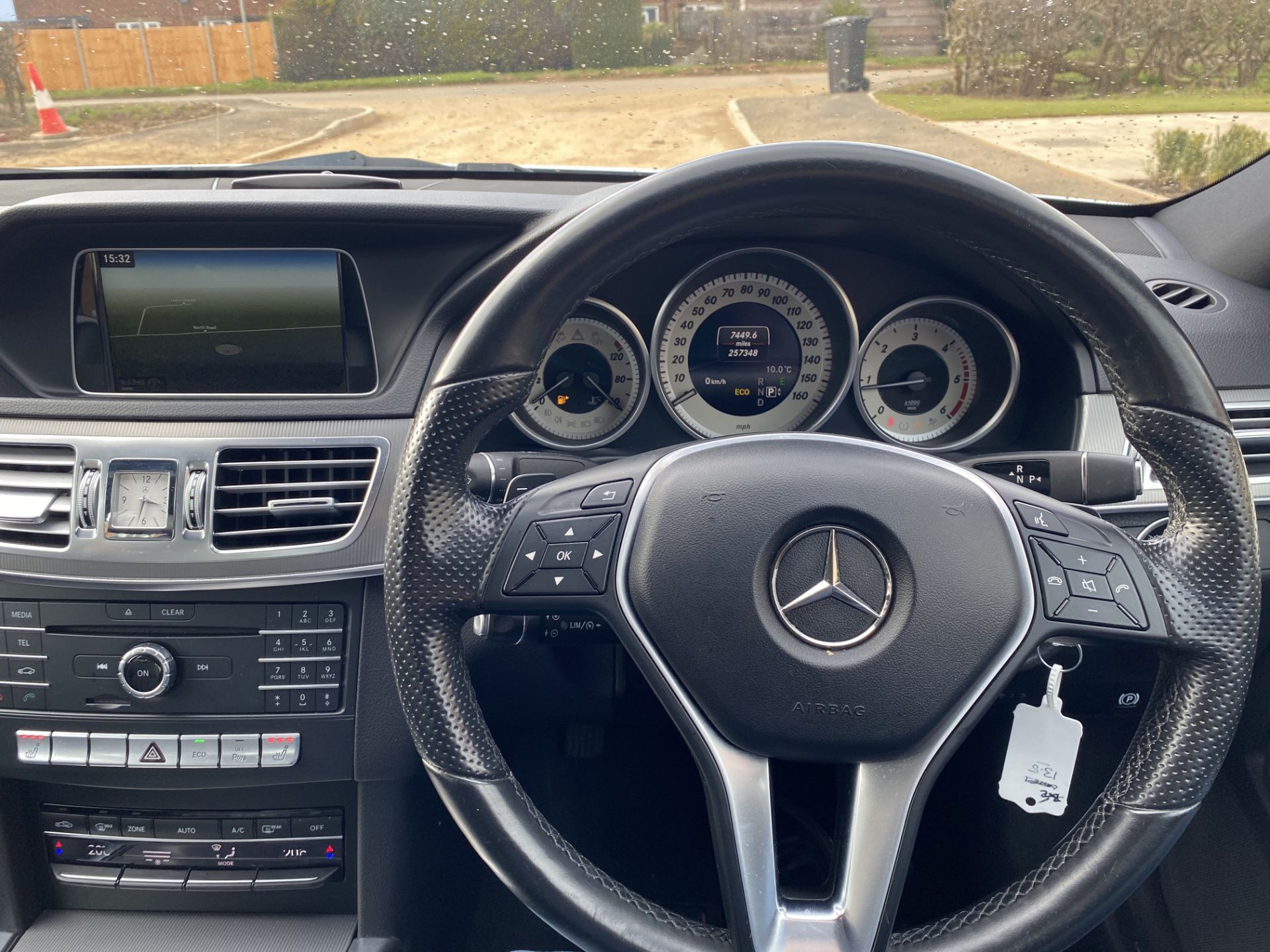 On Sale MERCEDES E220d "special equipment" 7G TRONIC AUTO - 15 REG - SAT NAV - LEATHER - NO VAT! - Image 21 of 25