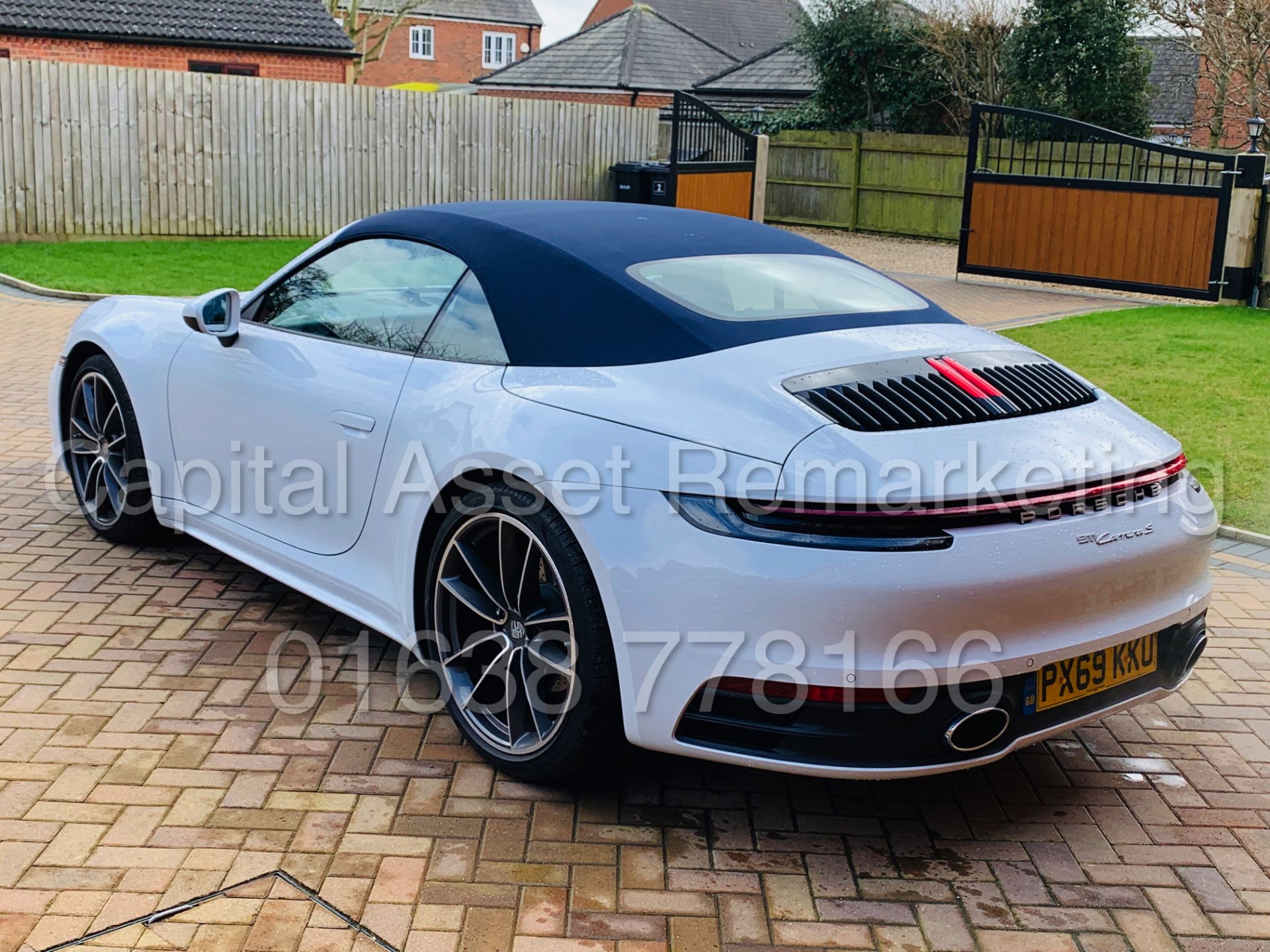 On Sale PORSCHE 911 CARRERA S-A *CABRIOLET* (2020 - NEW 992 MODEL) AUTO -SAT NAV - CHRONO PACK *WOW* - Image 12 of 82