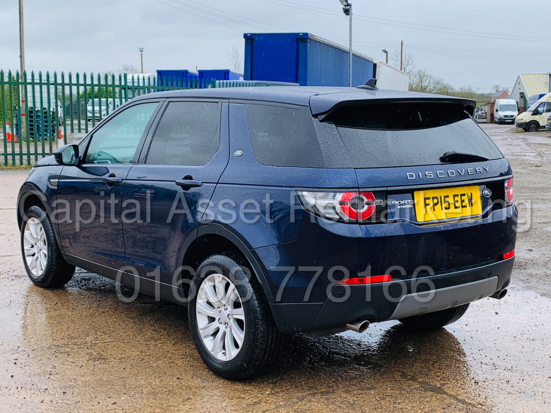 (On Sale) LAND ROVER DISCOVERY SPORT *SE TECH* 7 SEATER SUV (2015) '2.2 SD4-AUTO' *LEATHER-SAT NAV* - Image 11 of 57