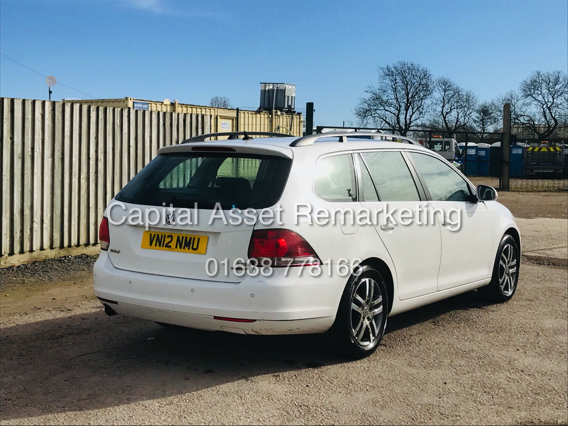 VOLKSWAGEN GOLF SE *5 DOOR ESTATE* (2012) '1.6 TDI - STOP/START' *AIR CON* (1 OWNER FROM NEW) - Image 10 of 38