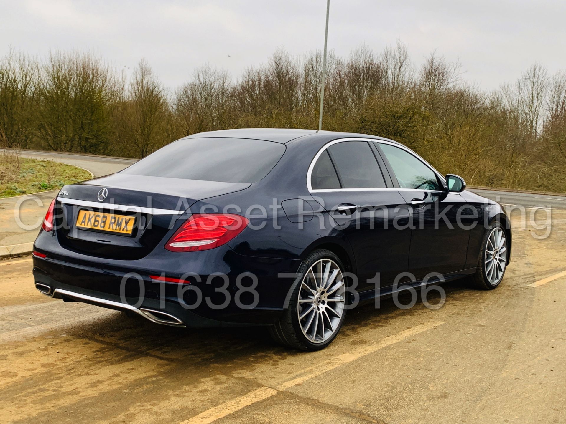 (ON SALE) MERCEDES-BENZ E220D *AMG LINE PREMIUM PLUS* SALOON (2019 MODEL) '9-G TRONIC AUTO' - Image 18 of 63